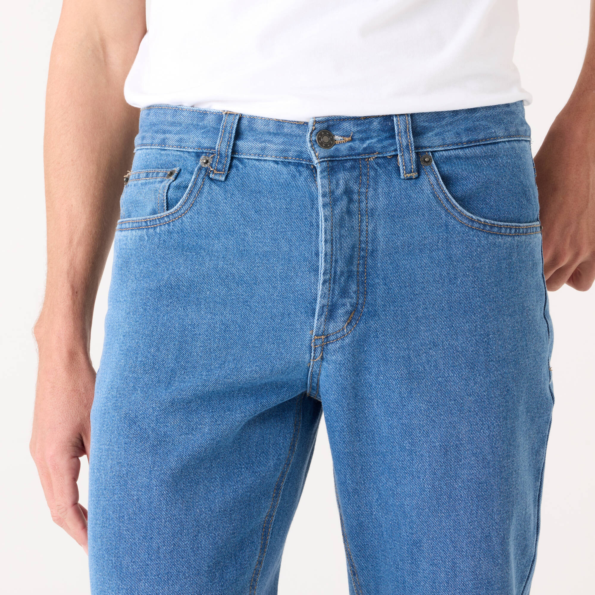 Jean droit basique - L28 - Blancheporte 10€