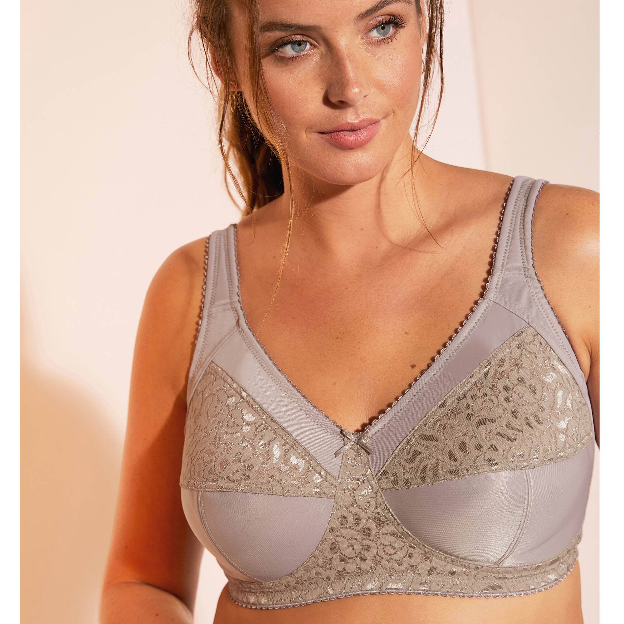 Soutien-gorge Empreinte Classique Taille 90D - Couleur Taupe - Neuf Avec étiquettes