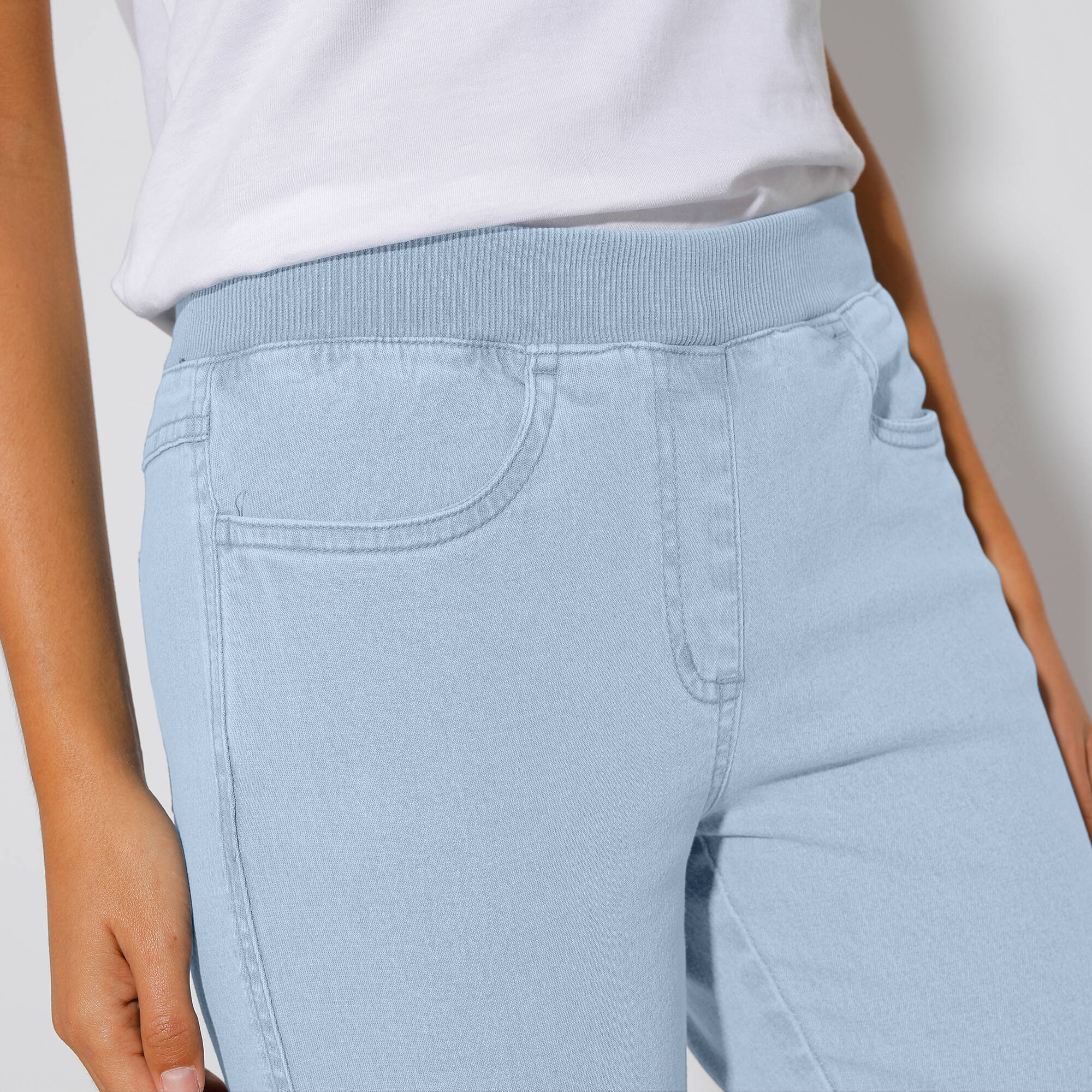 Pantacourt Femme Été Taille Haute Élastique – Short Long Fluide Respirant Avec Poches, Boutons Décoratifs Ouverture Latérale