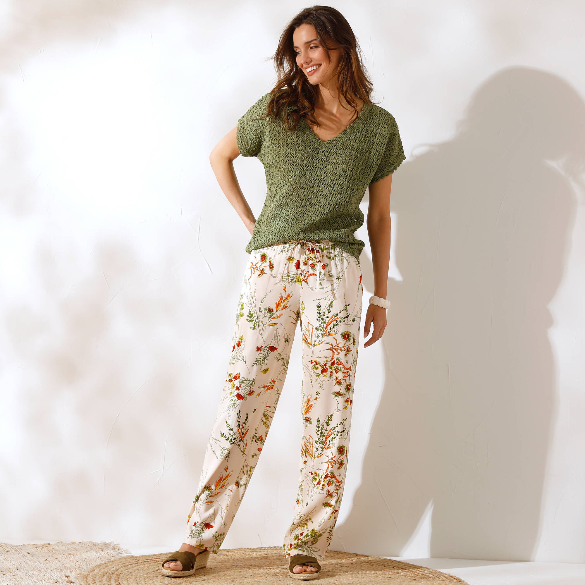 Pantalon large fluide, imprimé fleuri - Blancheporte