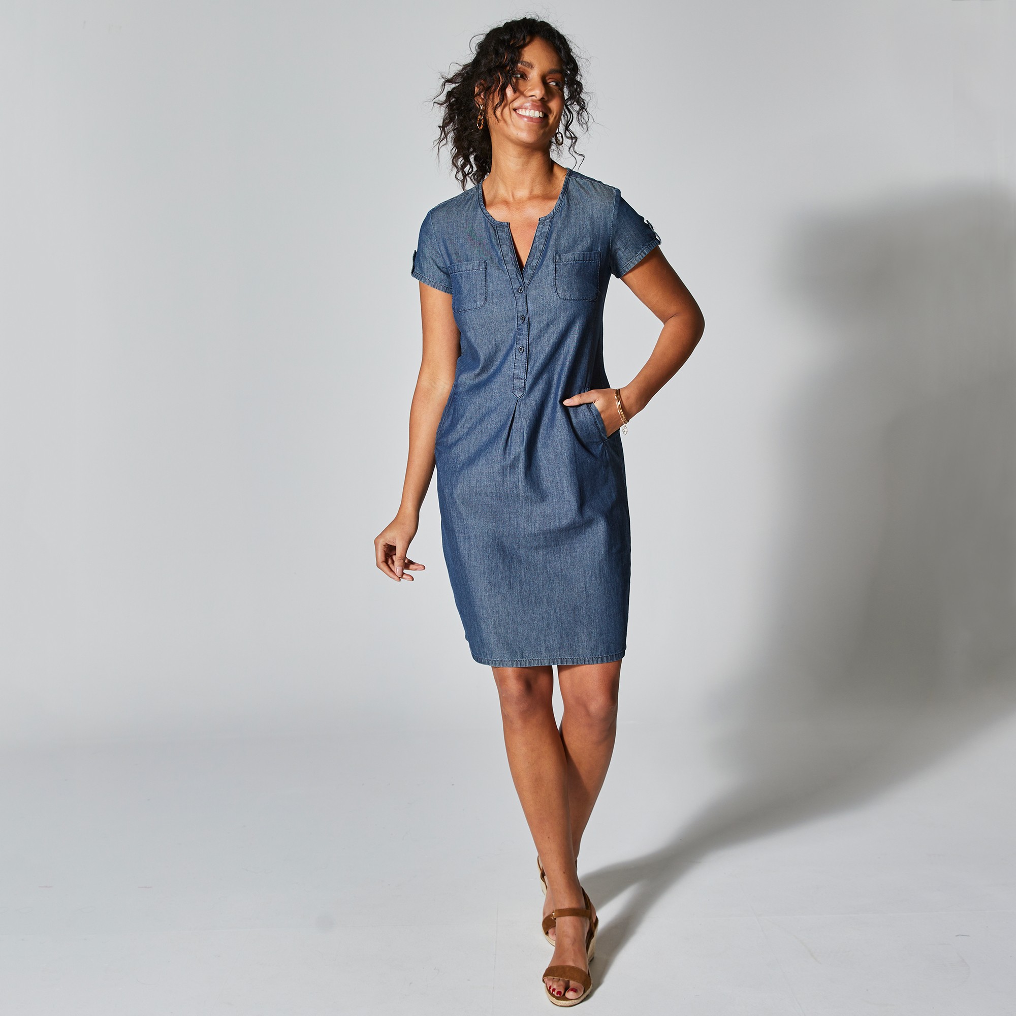 Robe en jean blanche hotsell porte