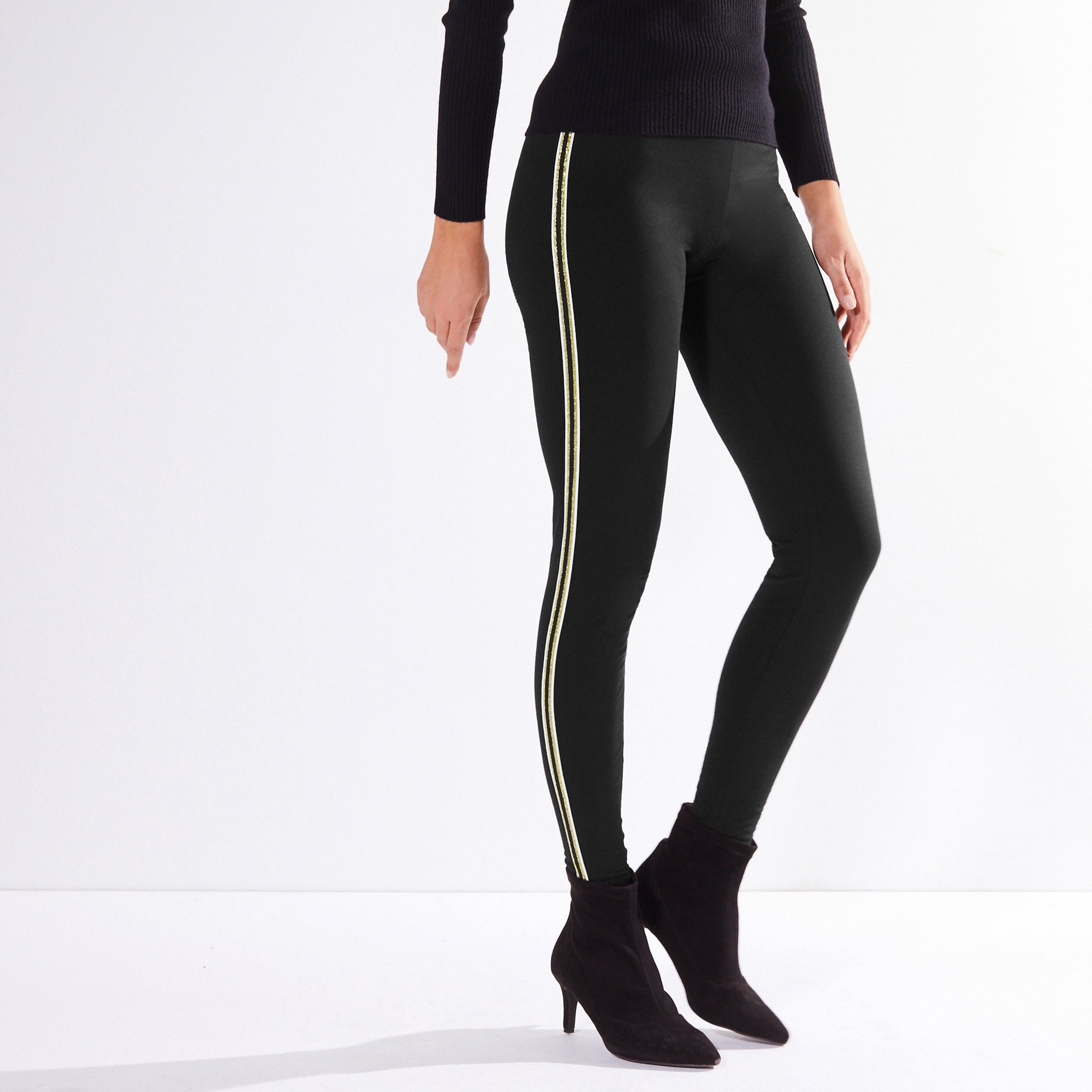 blanche porte legging