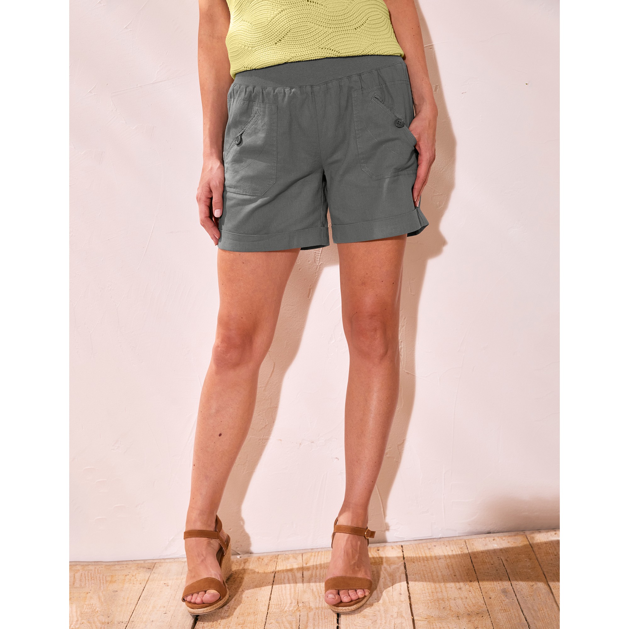 Short droit a revers lin coton