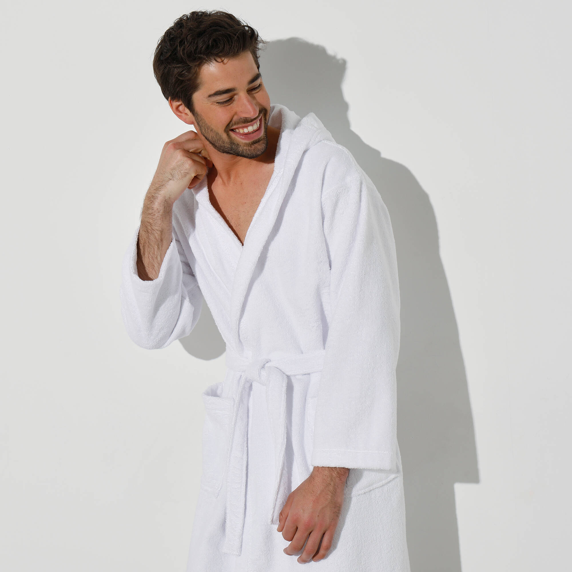 Blanche porte peignoir homme 2025