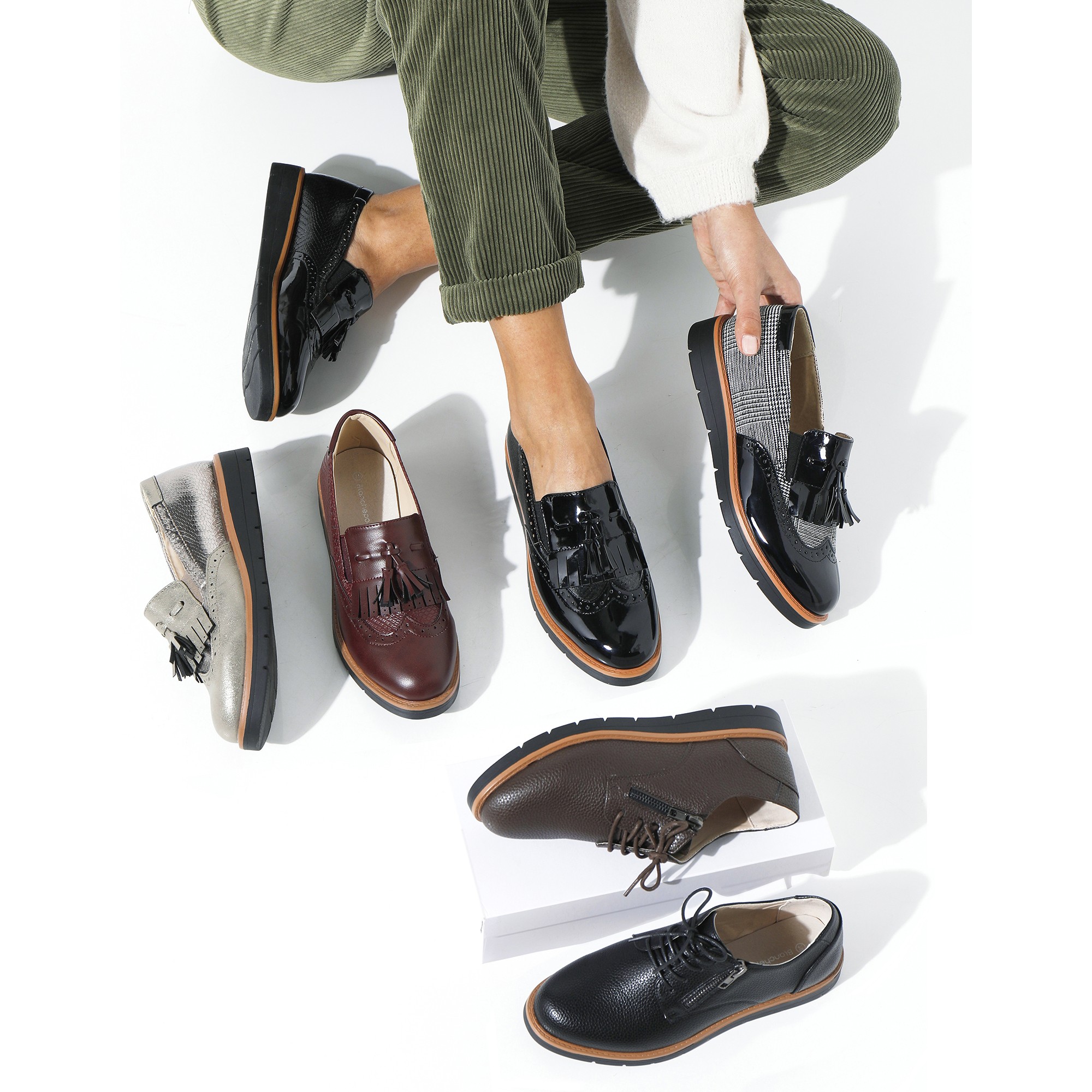 Derbies blanche clearance porte