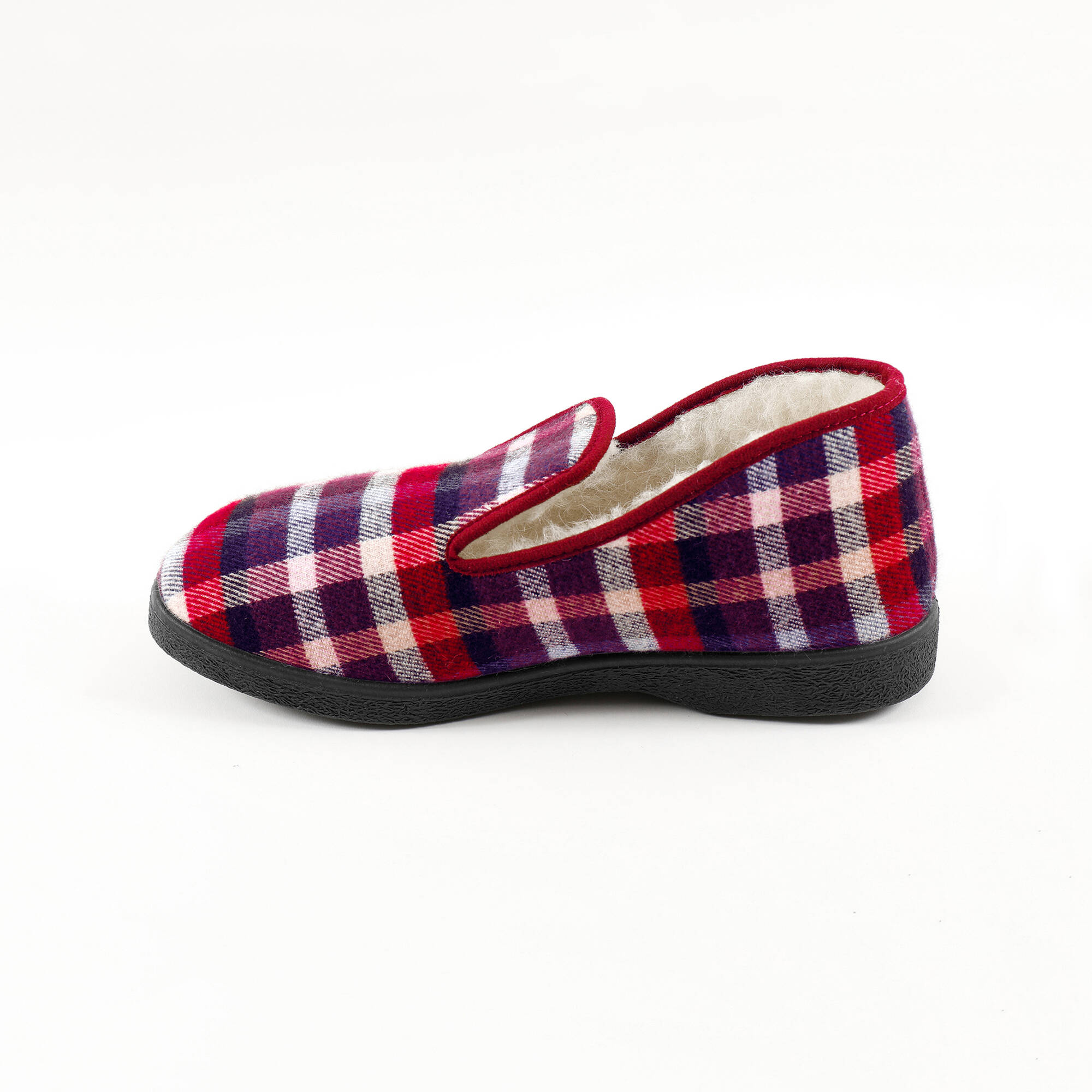 Charentaises homme fourres - jusquau 47 - Blancheporte 35$