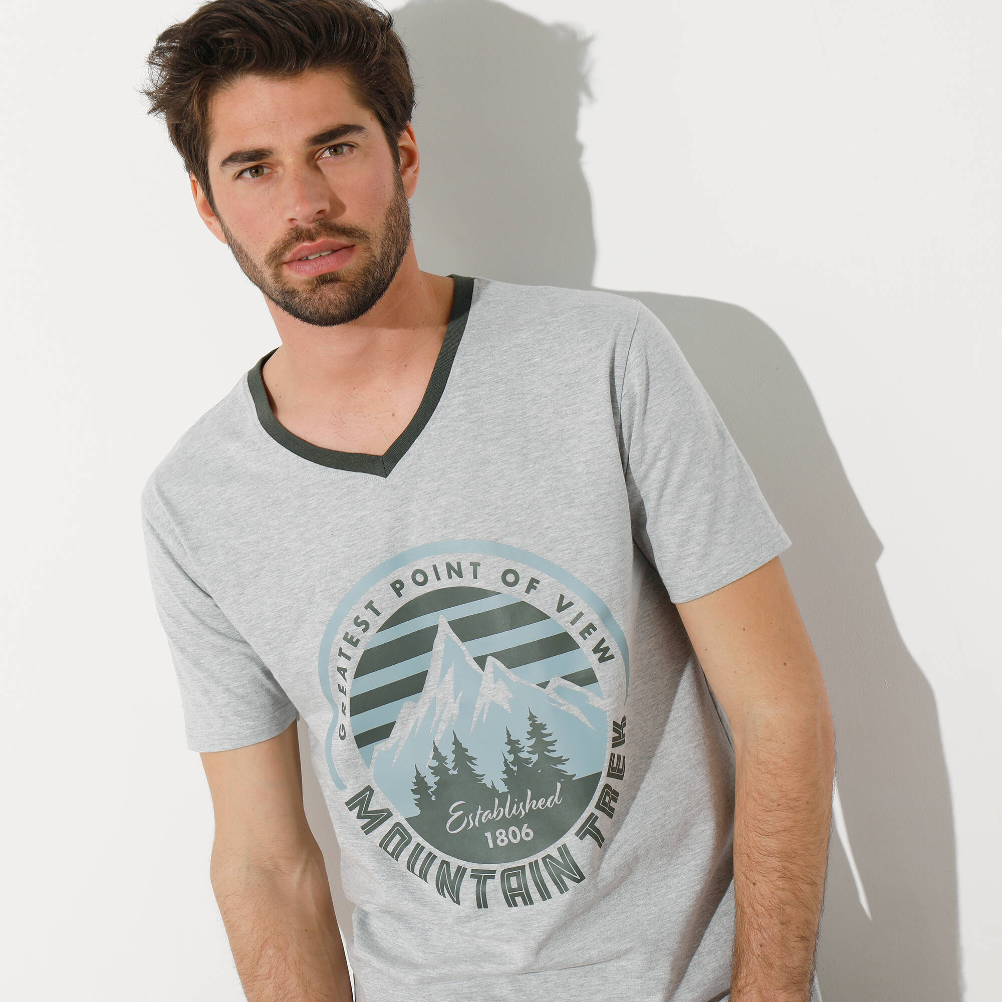 Blanche porte pyjama court homme 2025