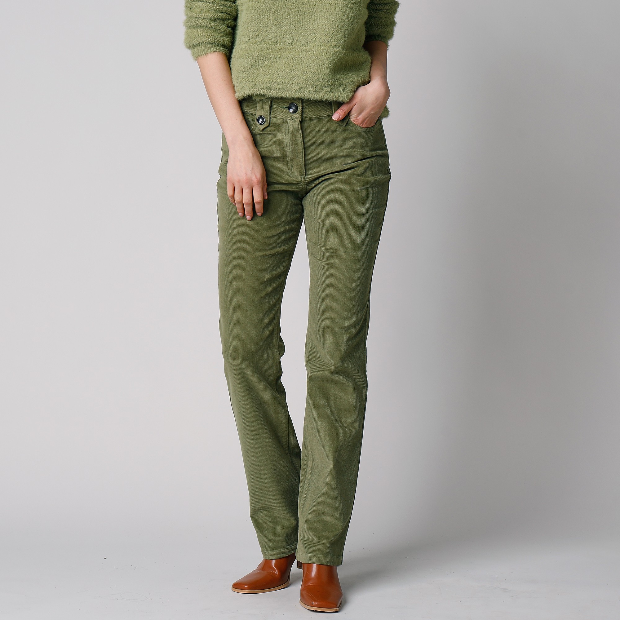 Pantalon droit velours c tel vert mousse Blancheporte