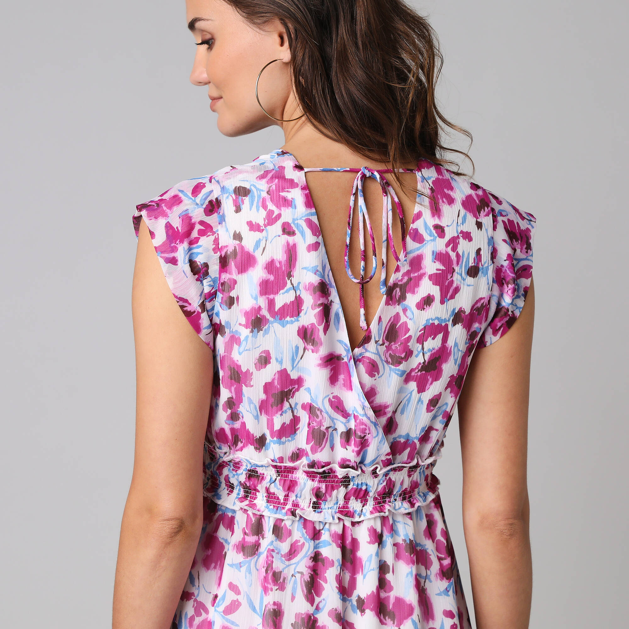 Robe courte décolleté cache-coeur, en voile imprimé - Blancheporte