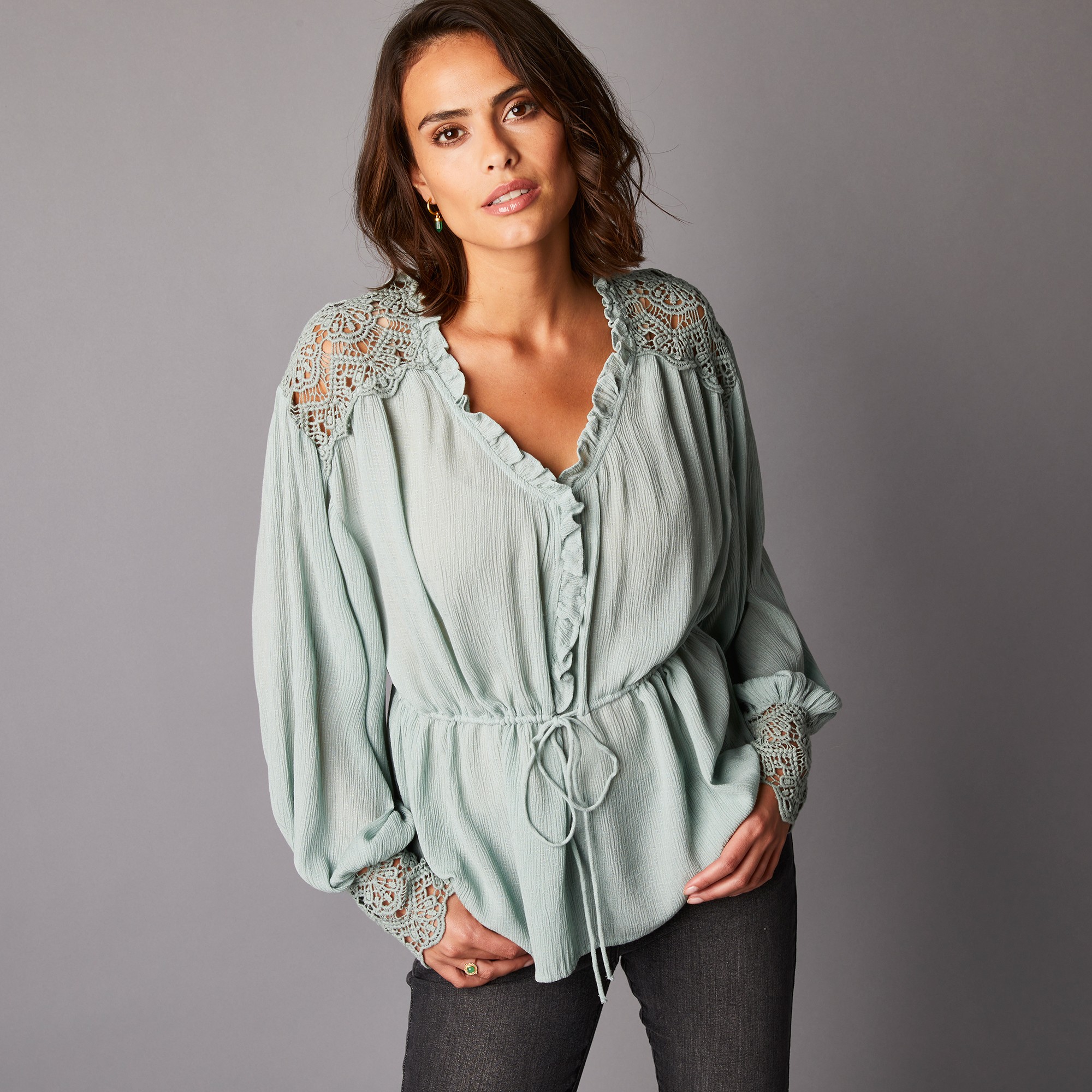 Blouse Volantée, Détails En Crochets - Blancheporte