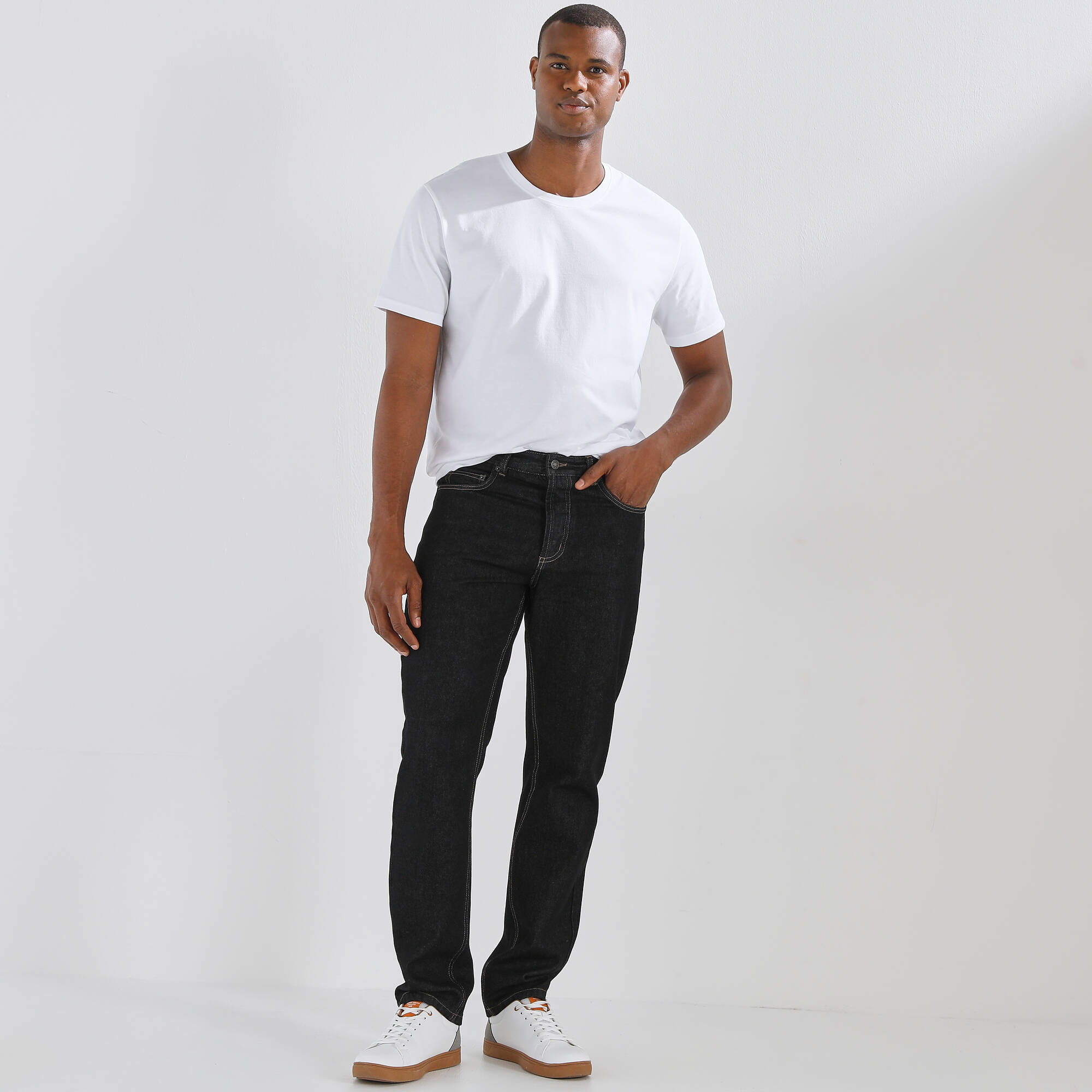 Jean droit basique 100 coton - L32 - Blancheporte 21 €