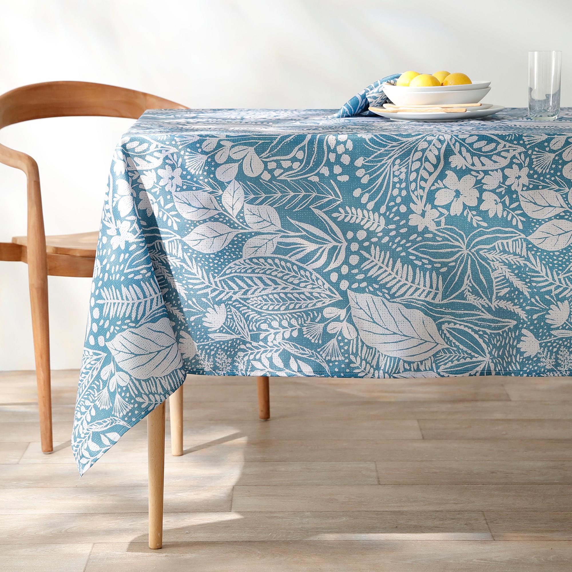 Nappe Anti-taches Motif Floral - Blancheporte