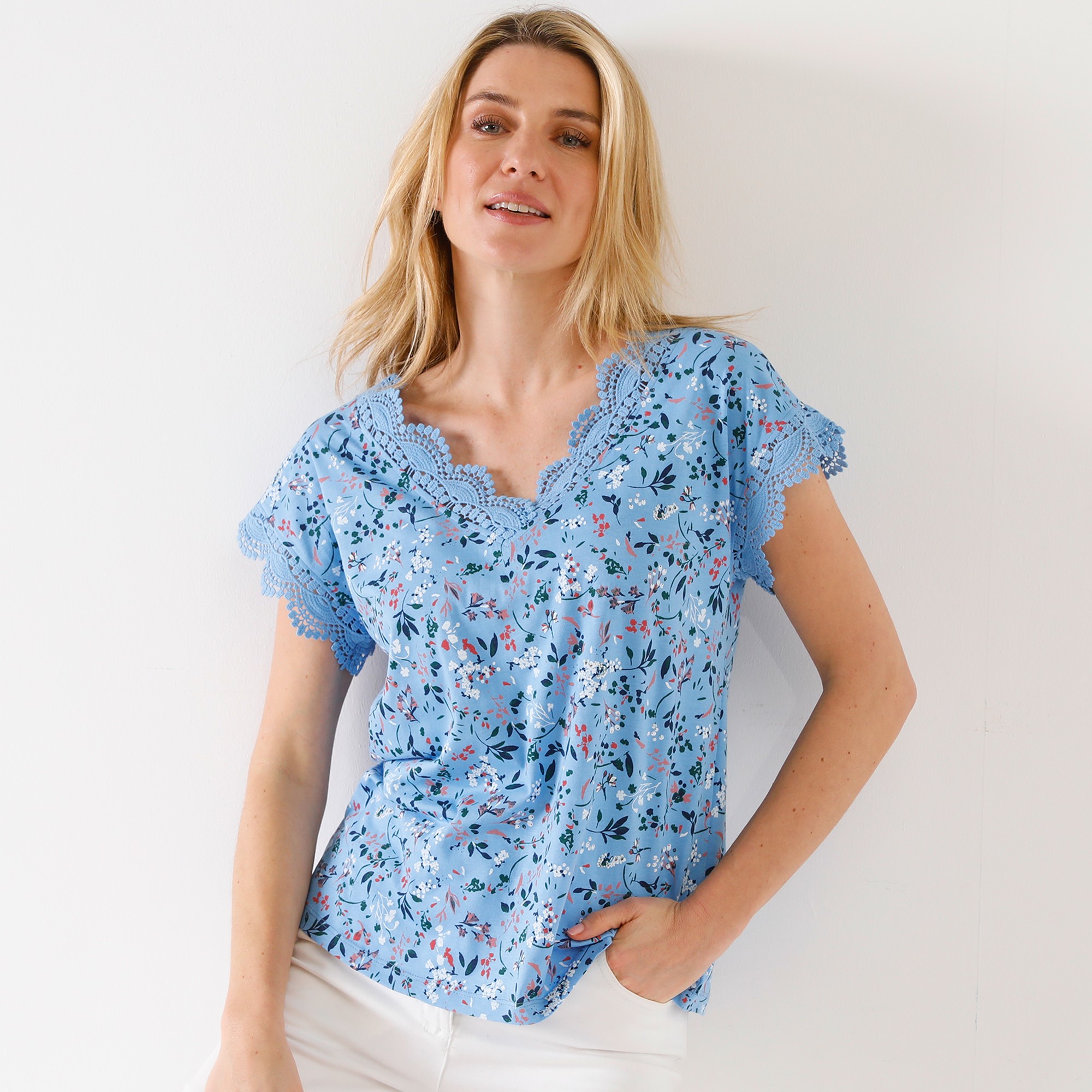 Tee-shirt Imprimé Col V Macramé - Blancheporte