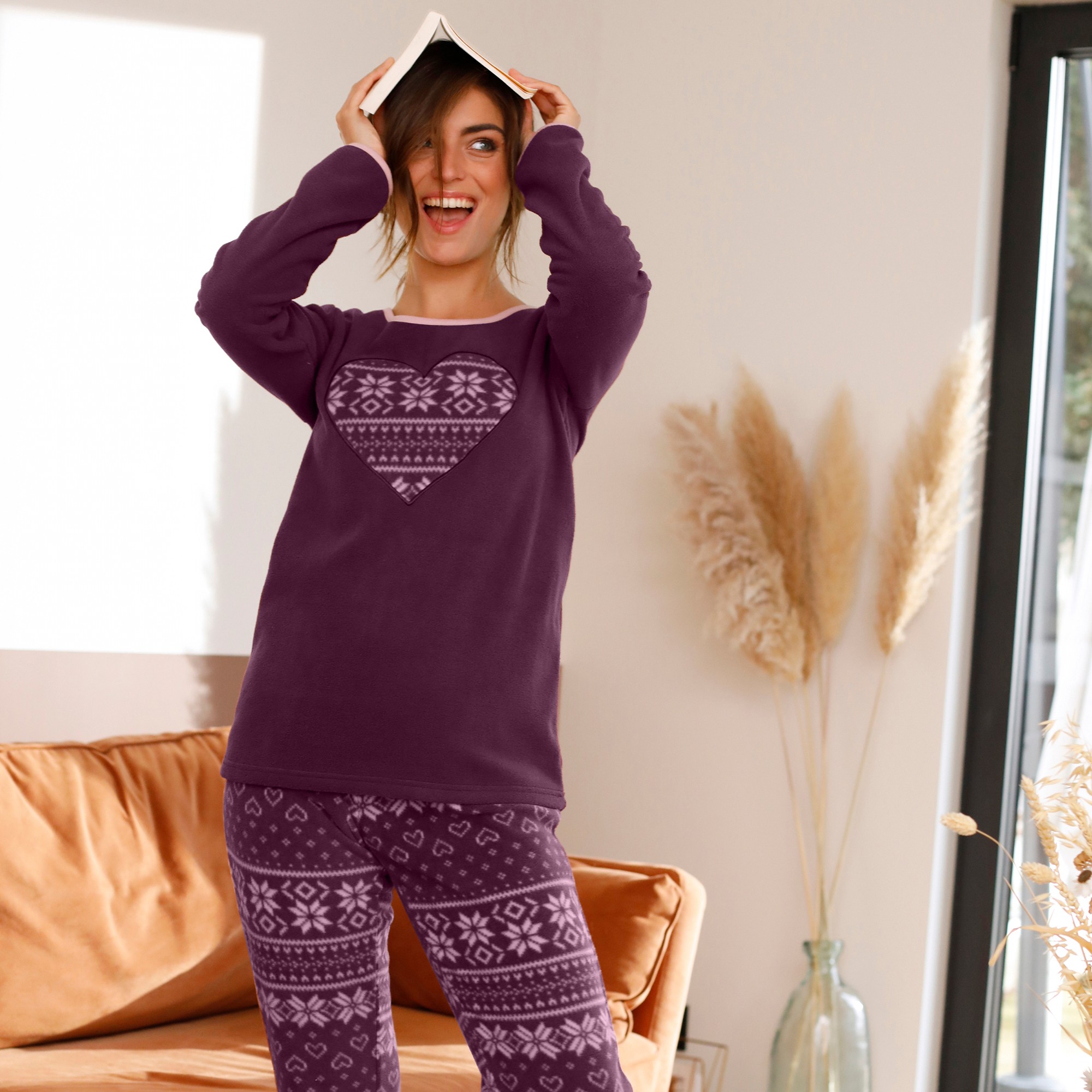 Pyjama pantalon maille polaire manches longues imprim coeur