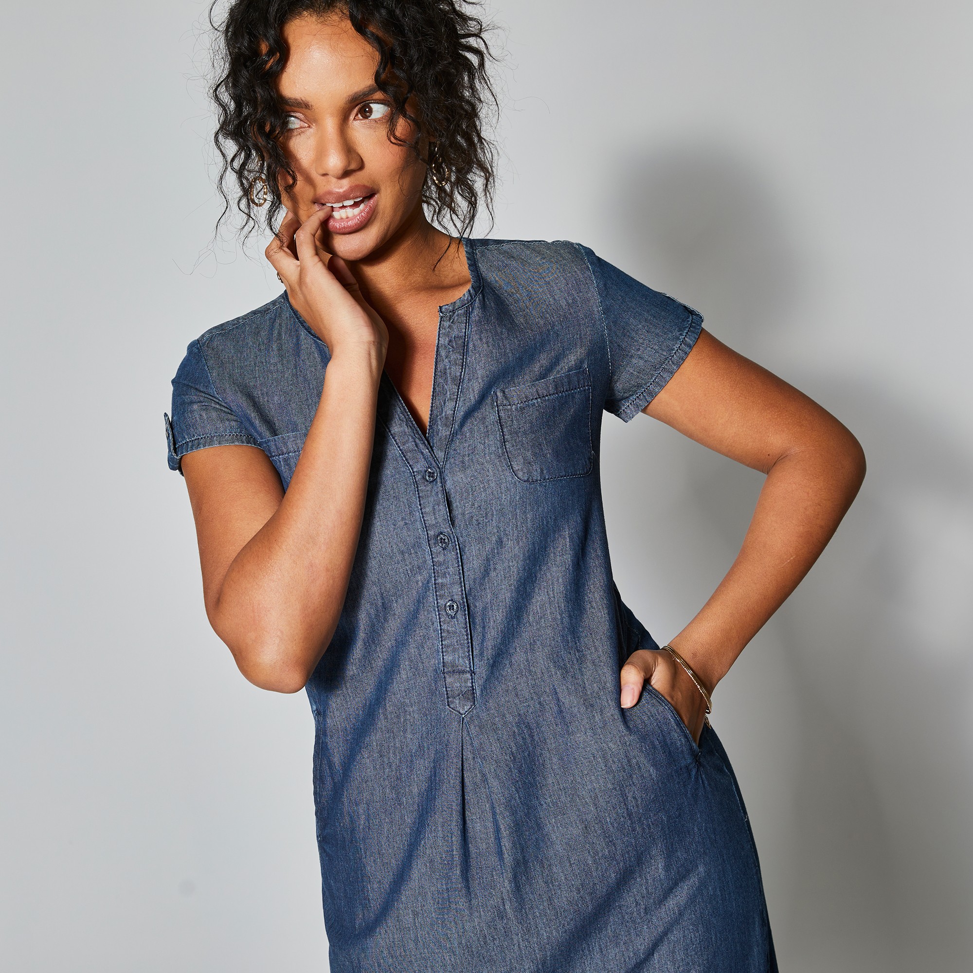 Blanche porte hotsell robe en jean