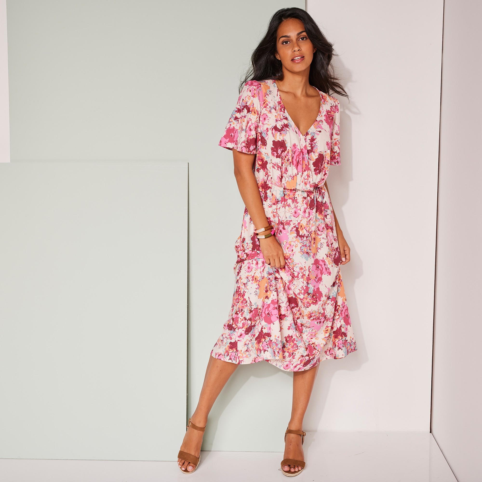 Robe longue cache coeur imprimee speciale poitrines genereuses beige rose Blancheporte