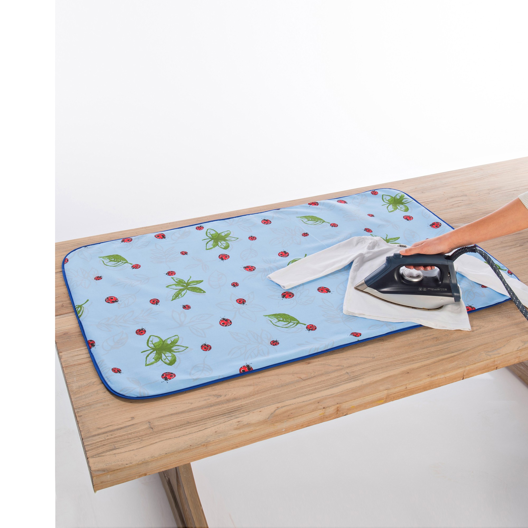 Nappe Repassage Motif Coccinelles - Blancheporte