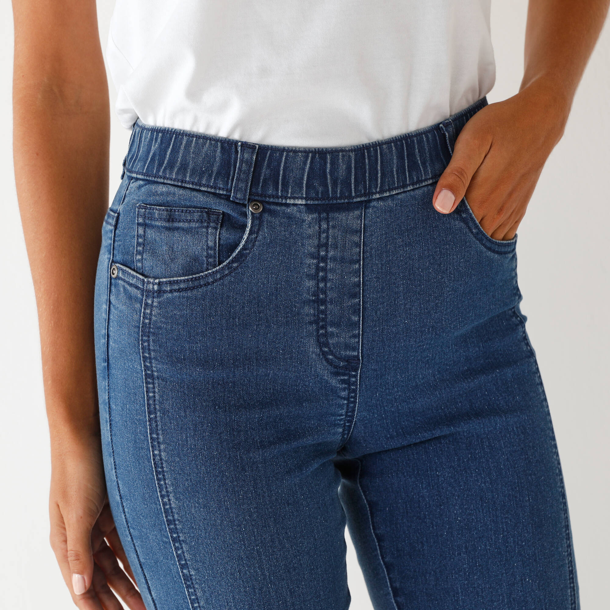 Jean ultra stretch coutures affinantes - Blancheporte 40 €