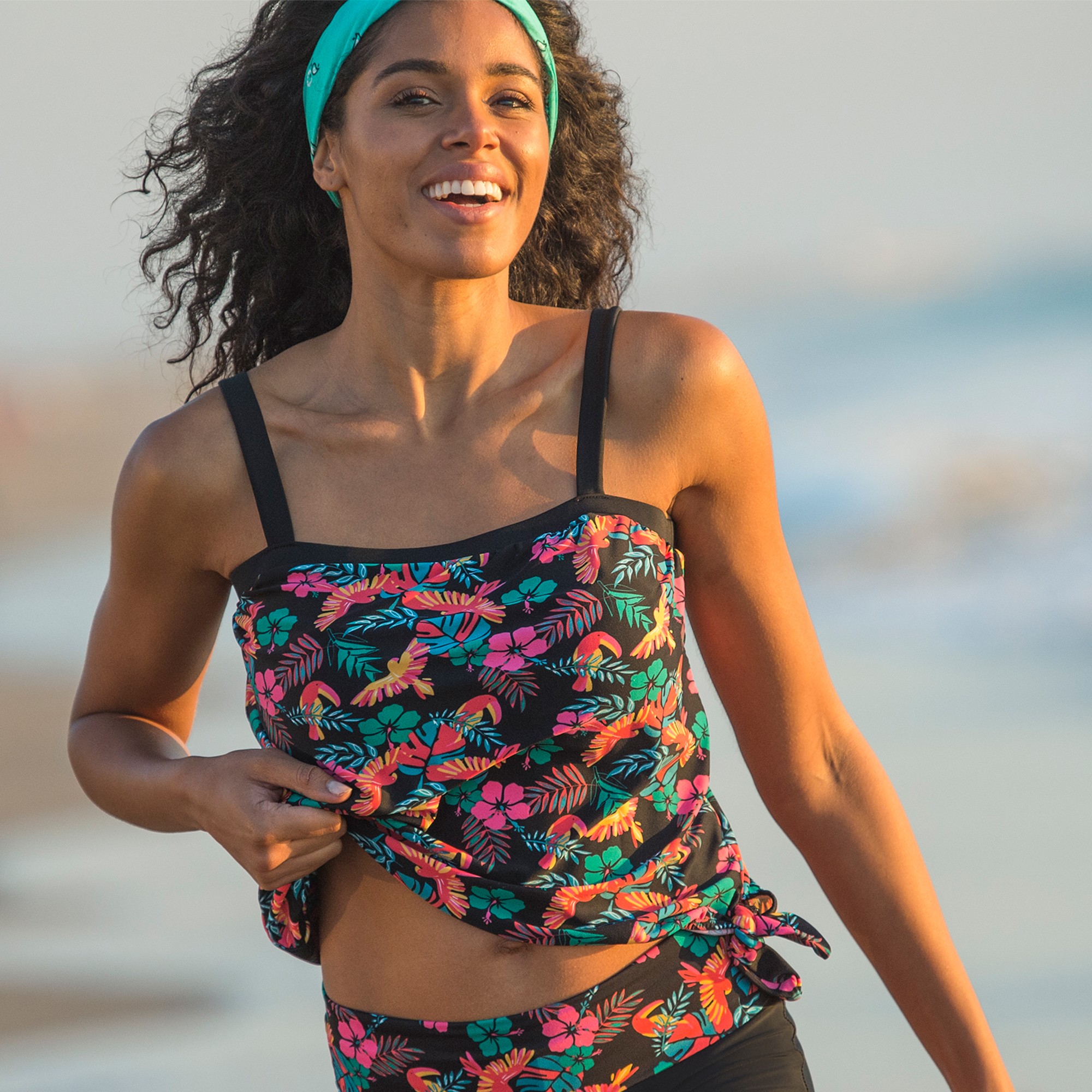 Haut de tankini brassi re int gr e Nela noir multicolore