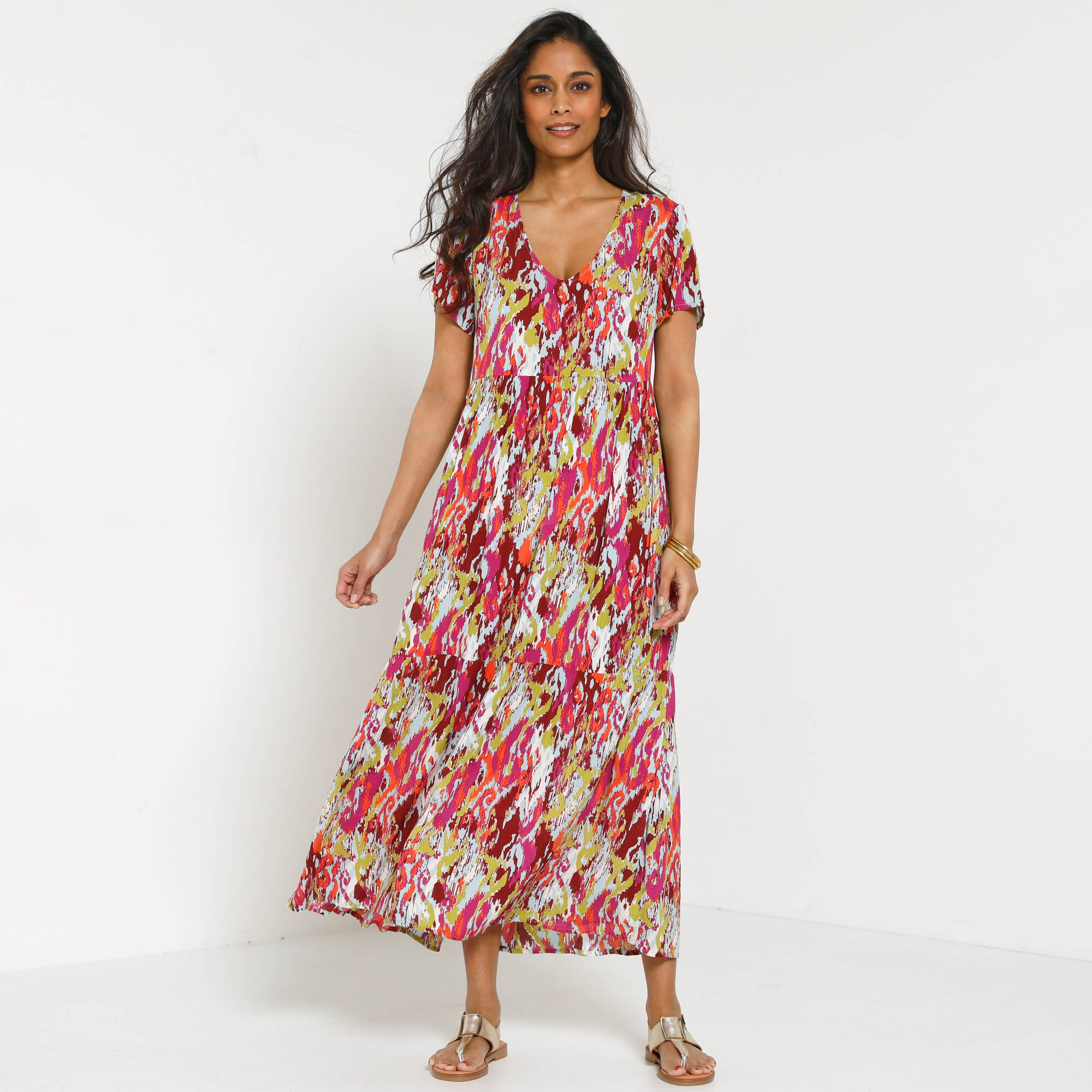 Robe col V longue imprimée, crépon
