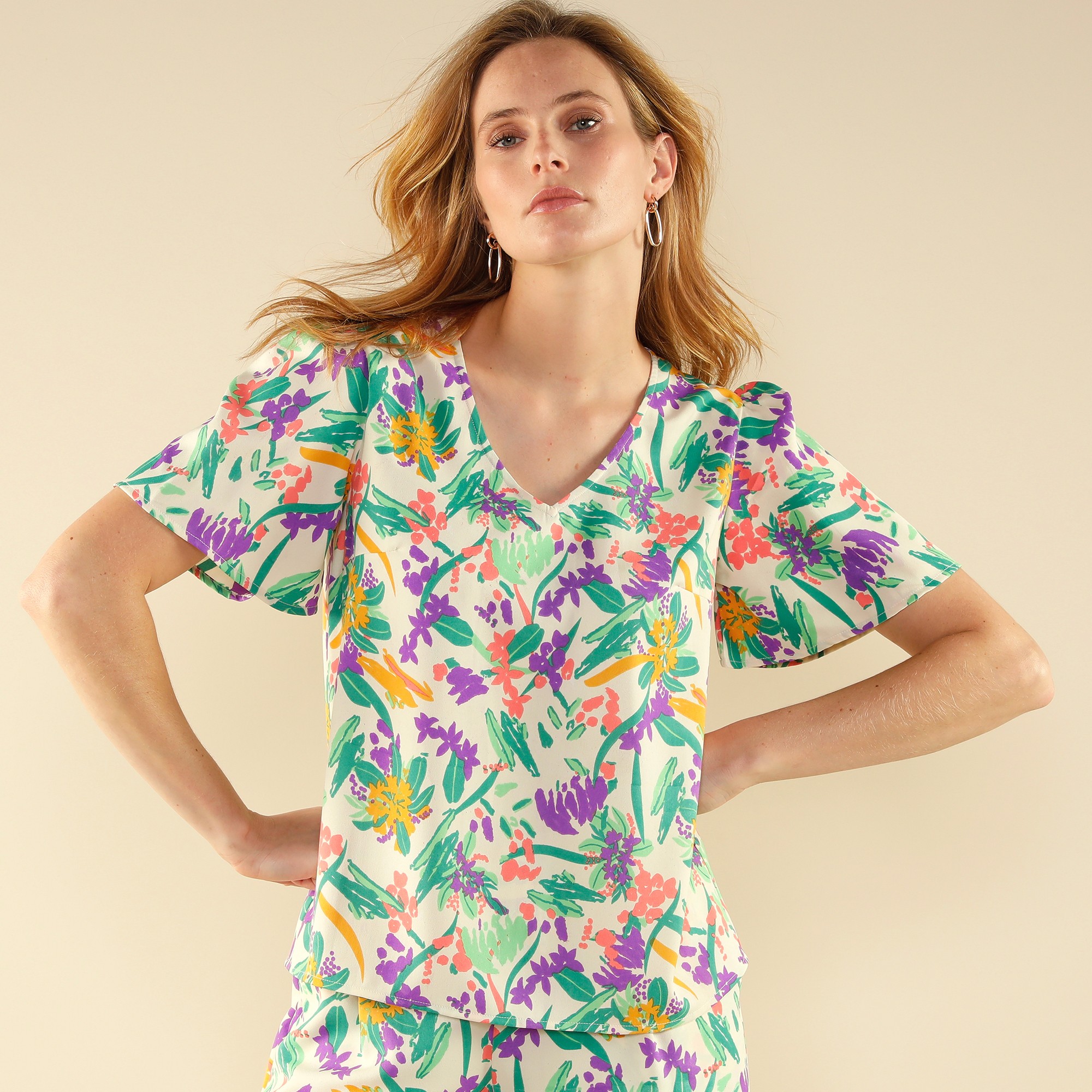 Blouse Imprimée Col V Manches Courtes - Blancheporte