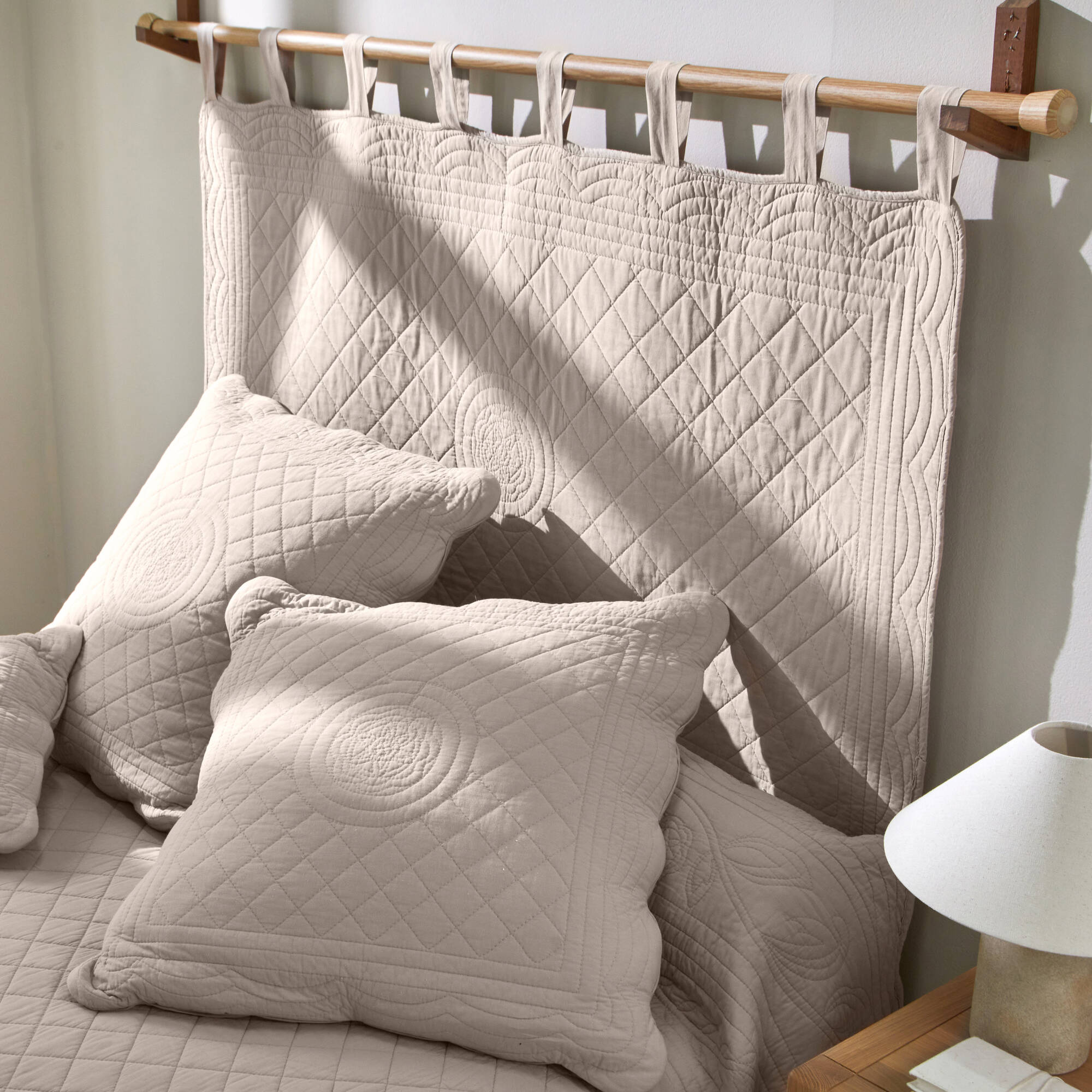 Tête de lit unie coton style boutis Cassandre - Blancheporte