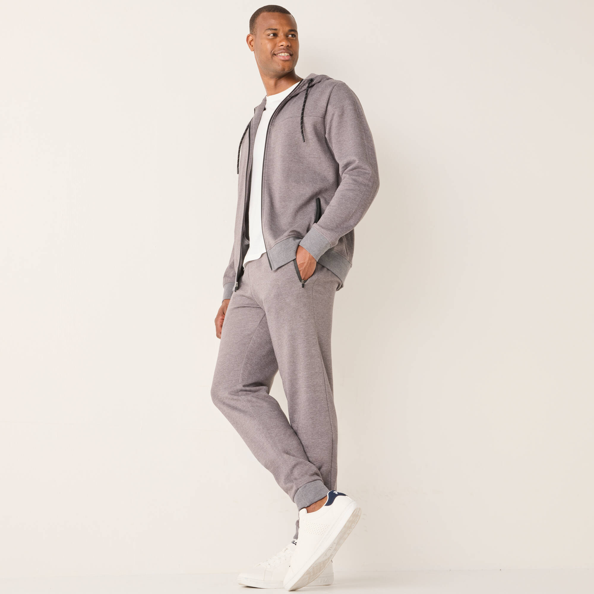 Sweat zipp capuche molleton gratt dtails contrasts - Blancheporte 16$
