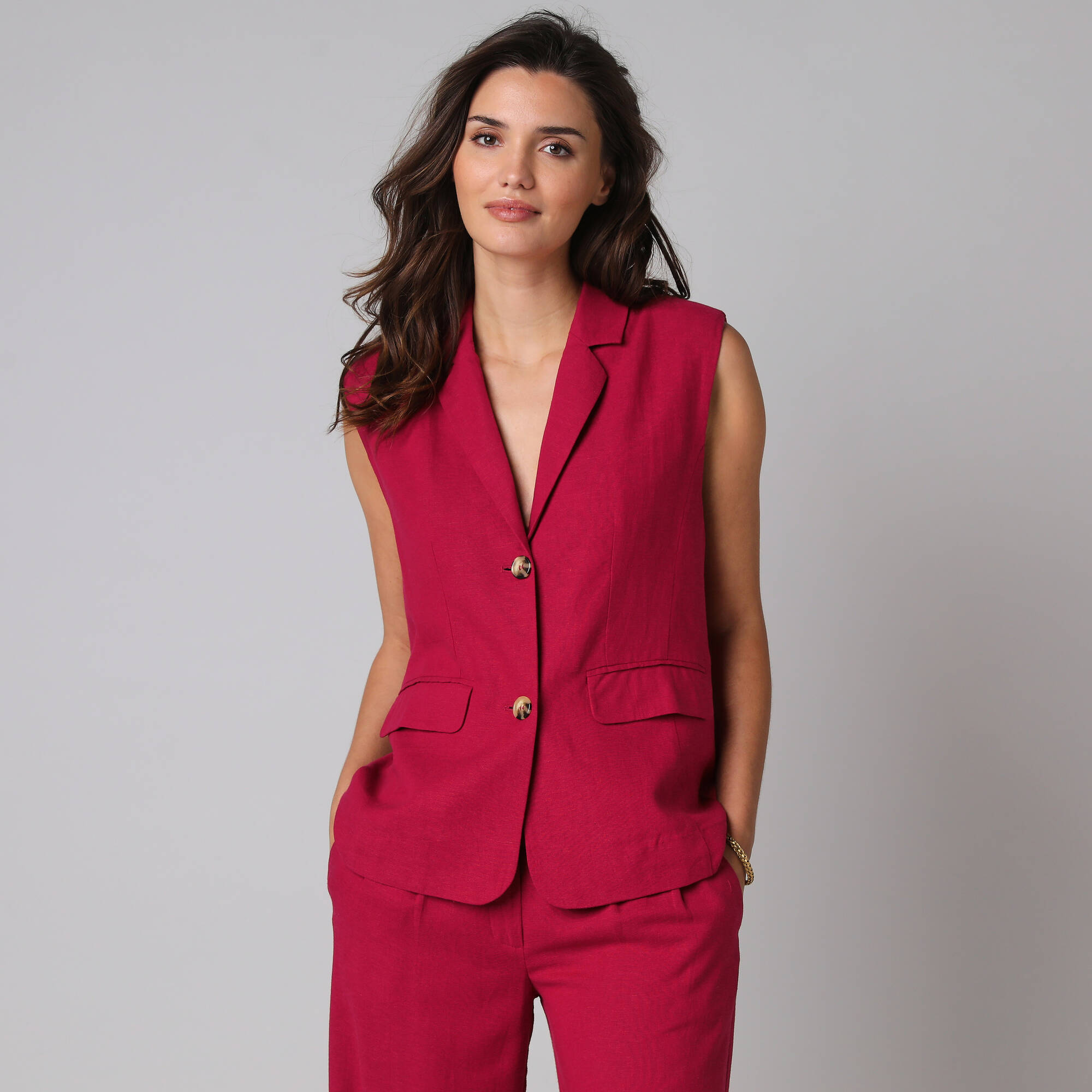 Veste blazer sans manches col tailleur en viscose-lin - Blancheporte 40 €