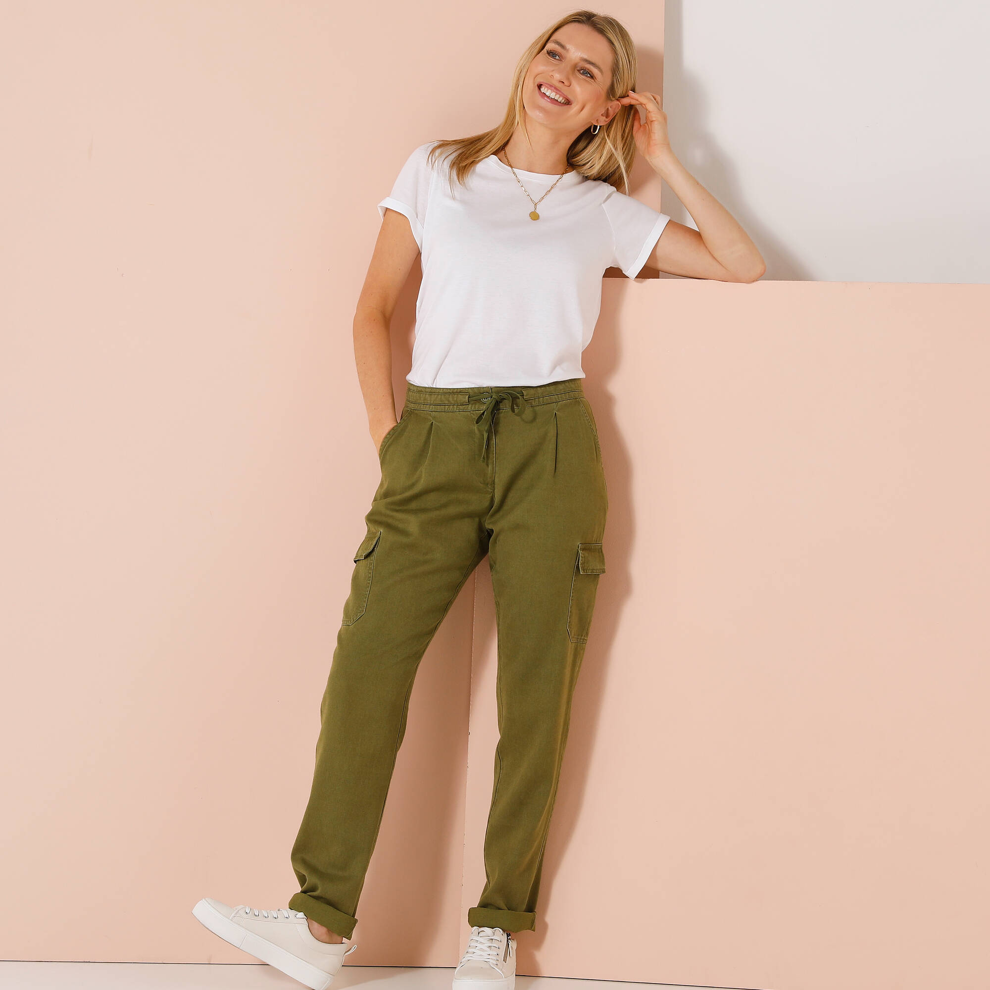 Tourism Blancheporte Pantalon Fluide Tenue Short Fluide Femme Ronde Short  Fluide Imprimé, Bleu Dur