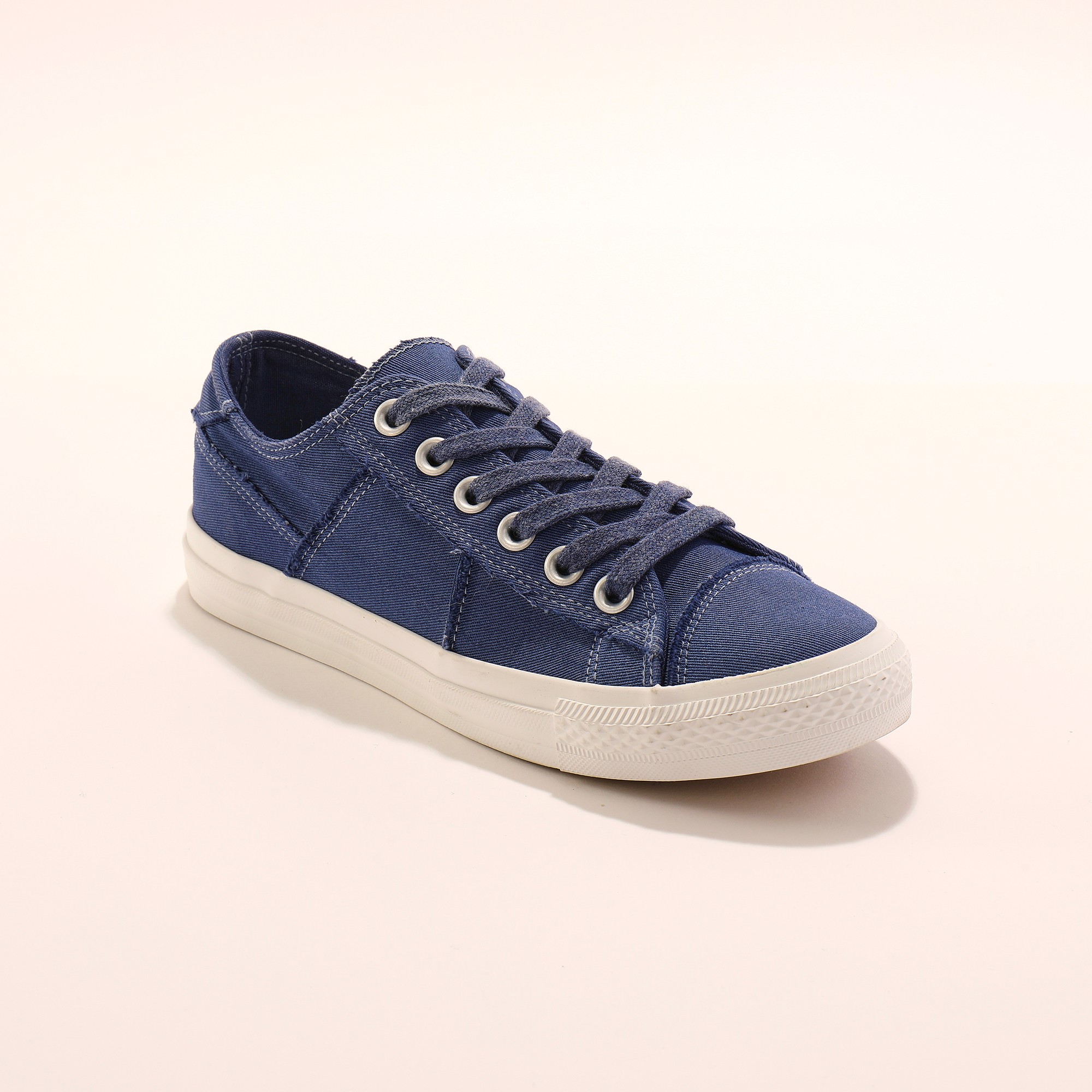 Tennis Lacées En Toile Délavée À Surpiqûres - Blancheporte