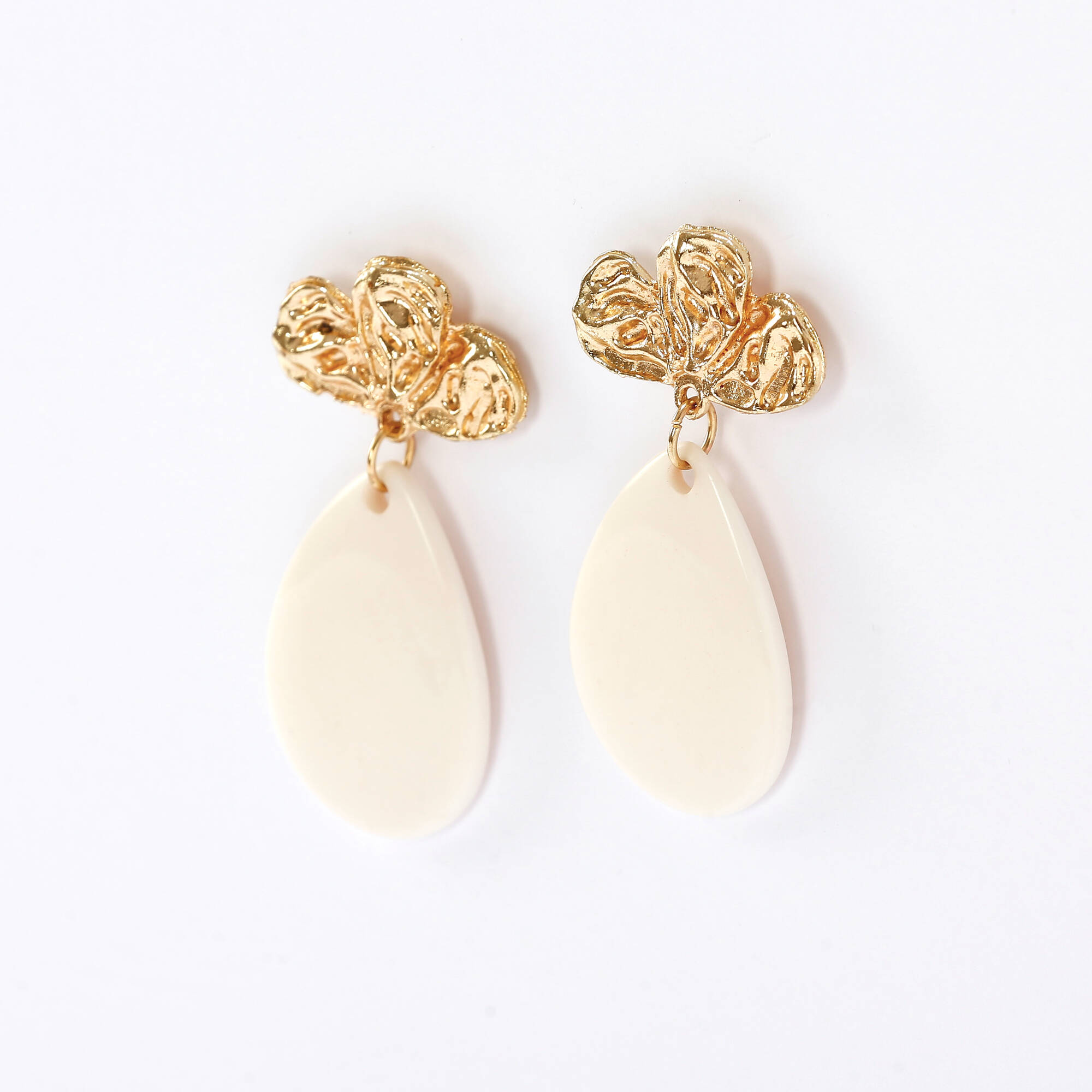 Boucles doreilles trfle et ptale - Blancheporte 13$