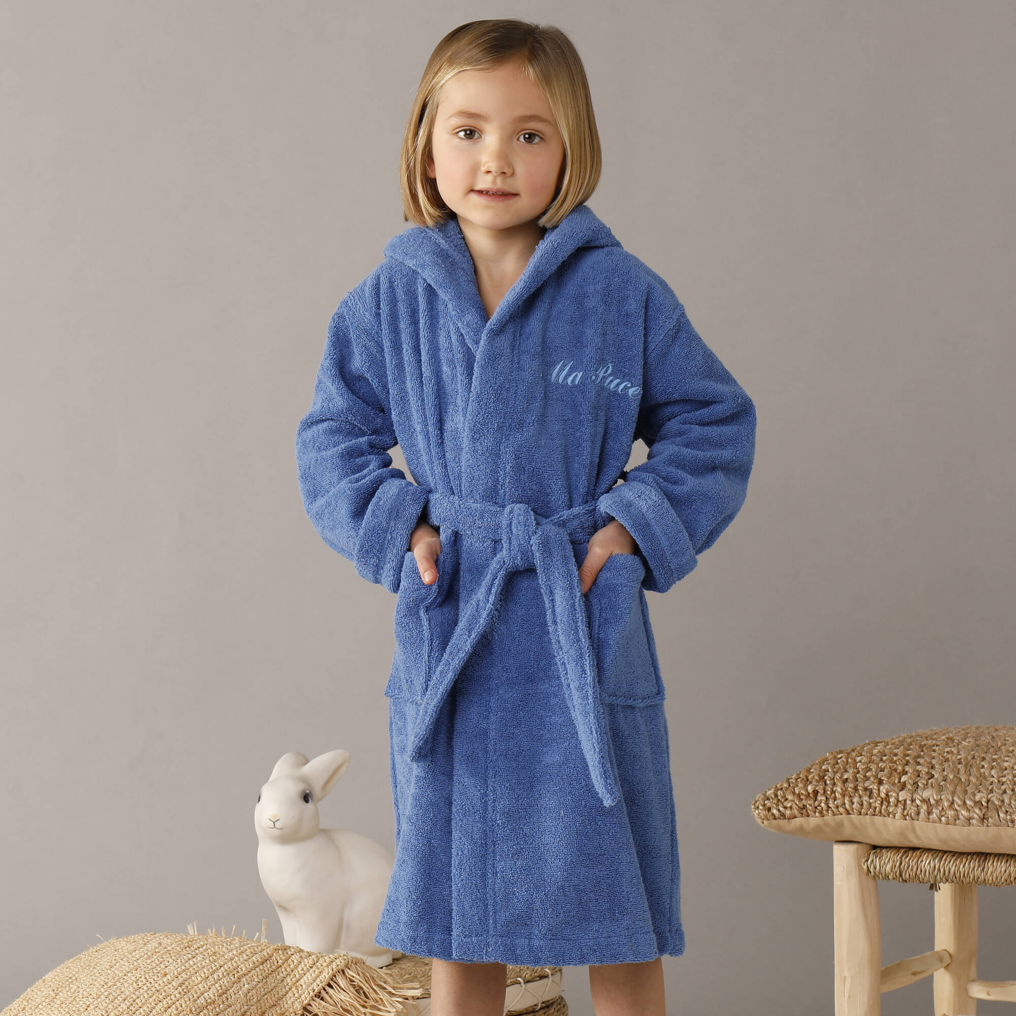 Peignoir enfant eponge a capuche personnalise bleu dur Blancheporte