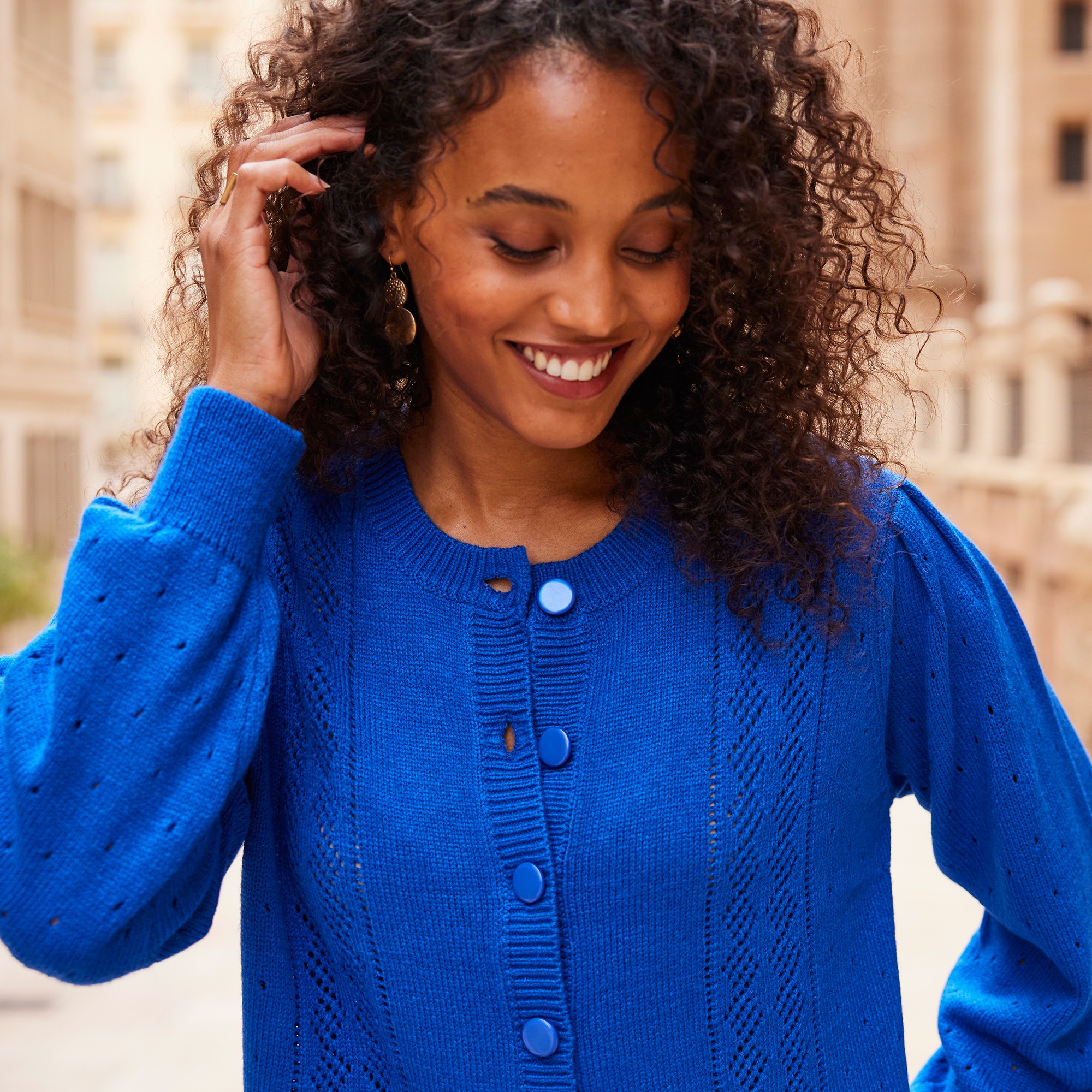Cardigan boutonne maille ajouree bleu Blancheporte