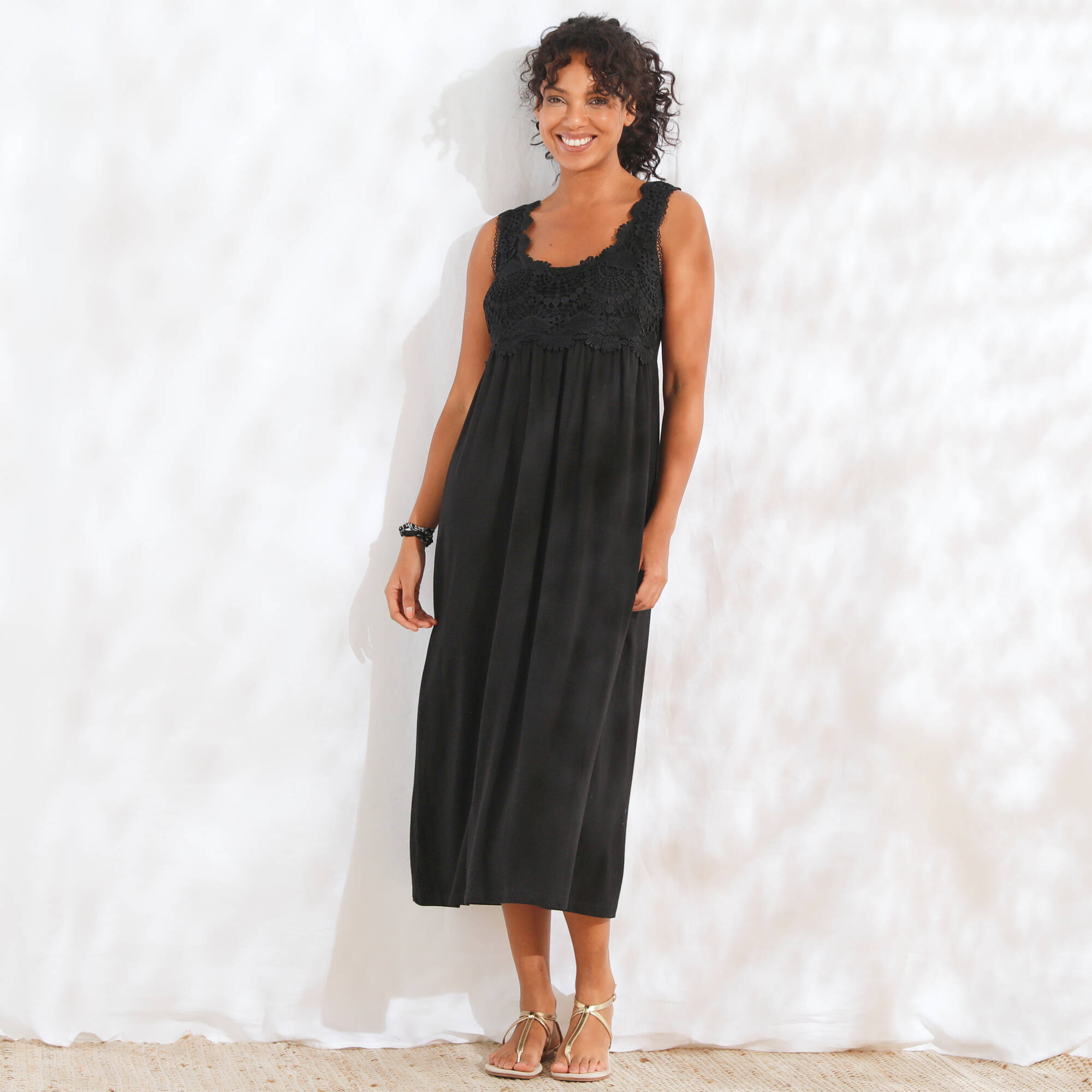 Robe à plastron macramé — alternative pour invitée de mariage