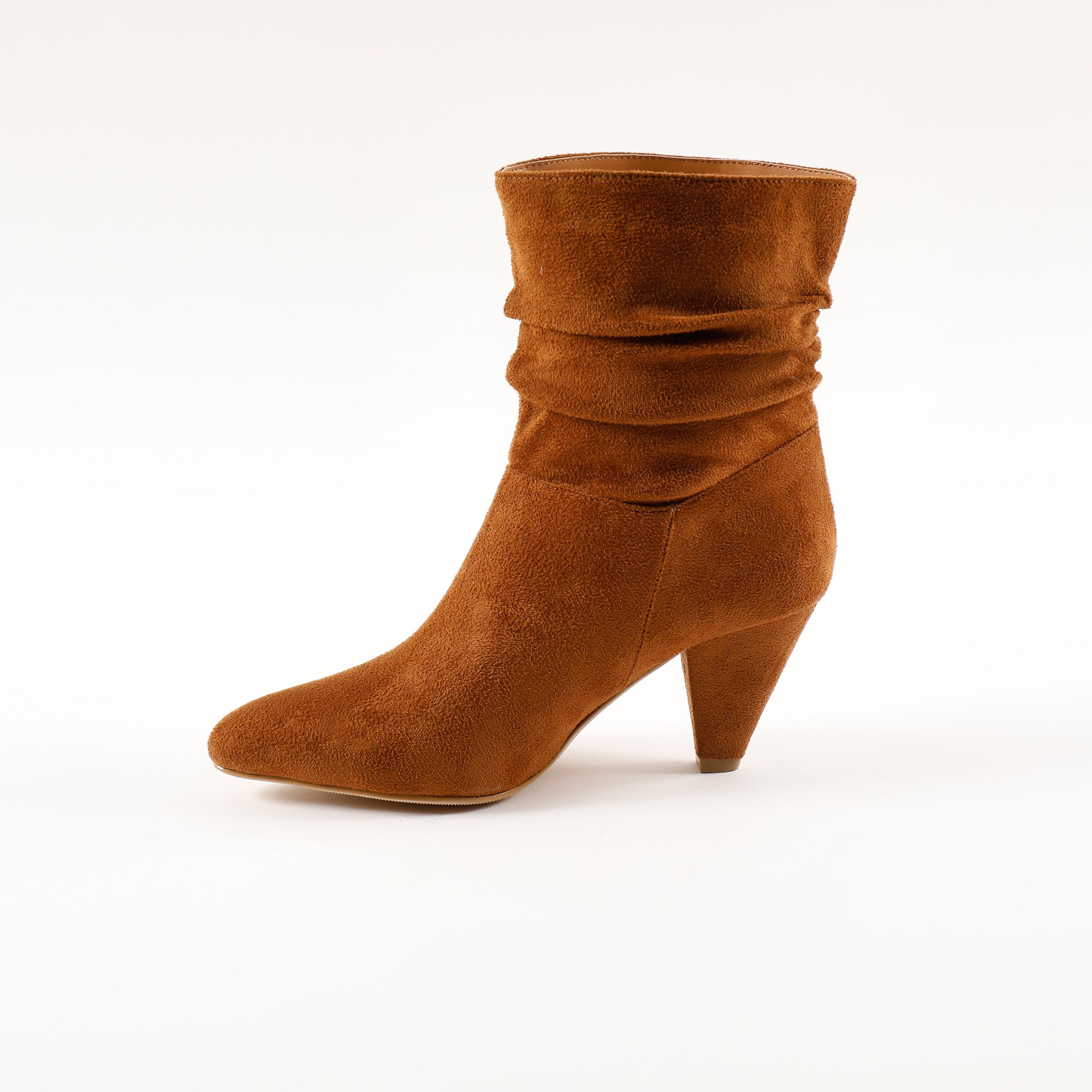 Bottes pliss es mi hautes