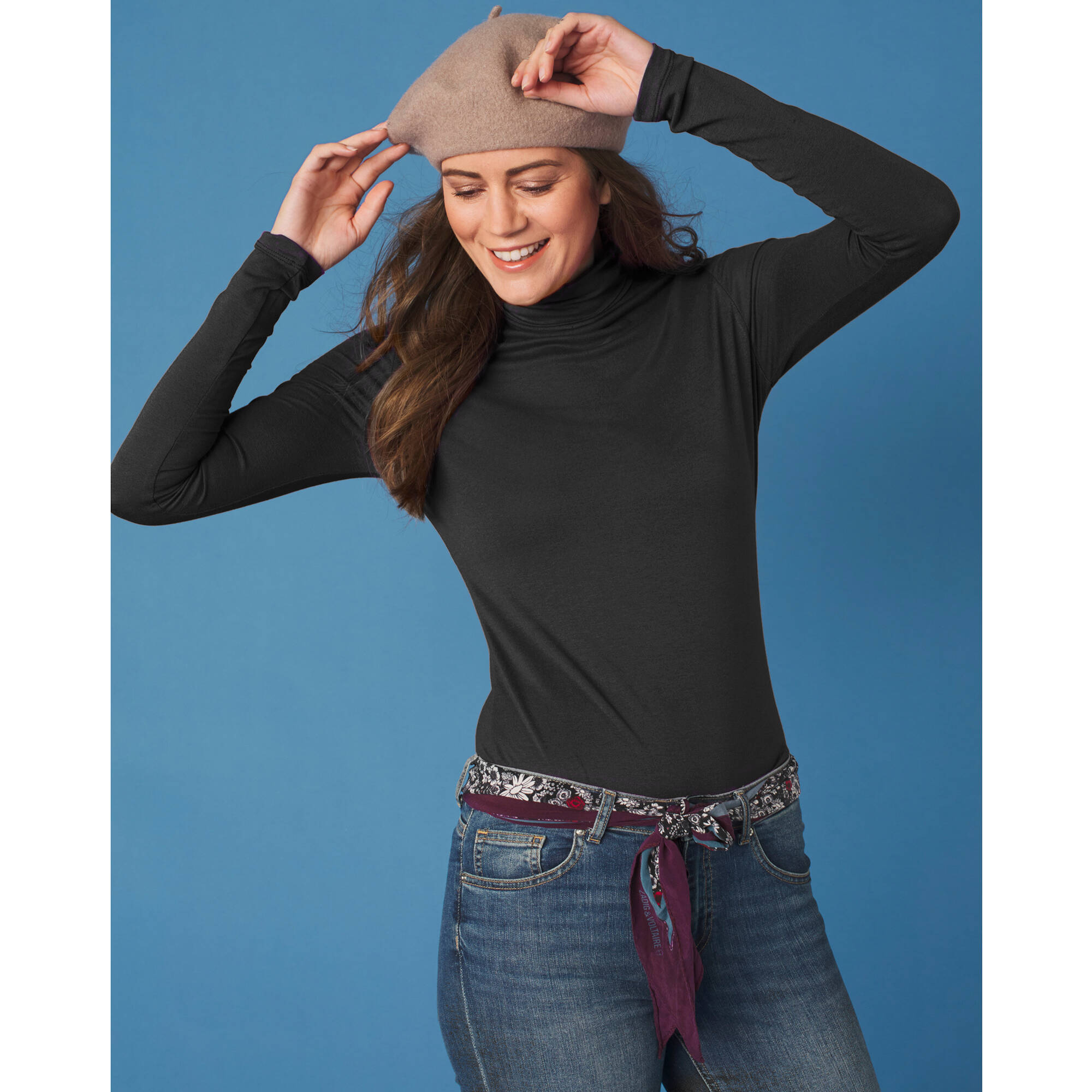 Blanche porte sous pull femme clearance
