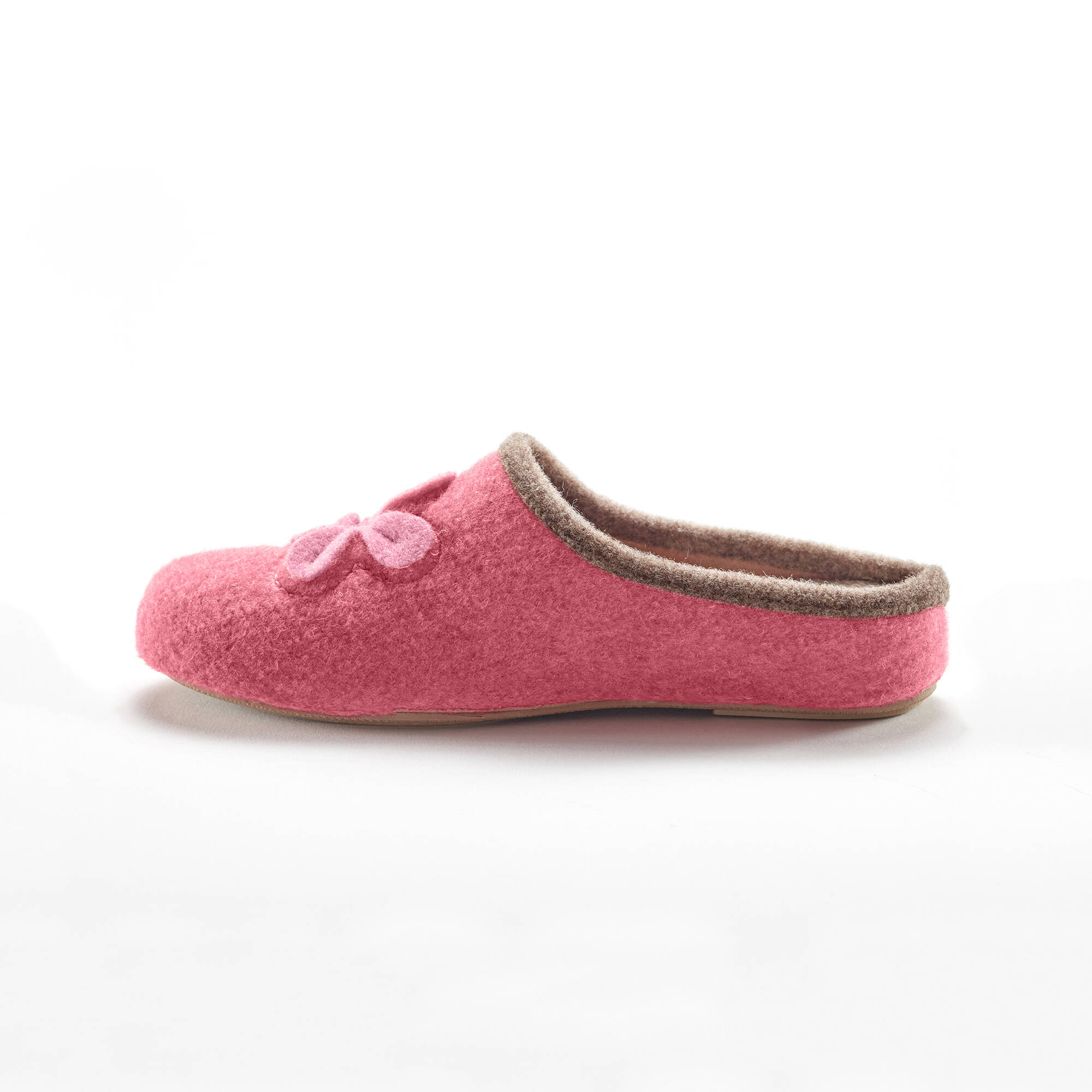 Chaussons mules fleur brode - largeur confort - Blancheporte 30 €