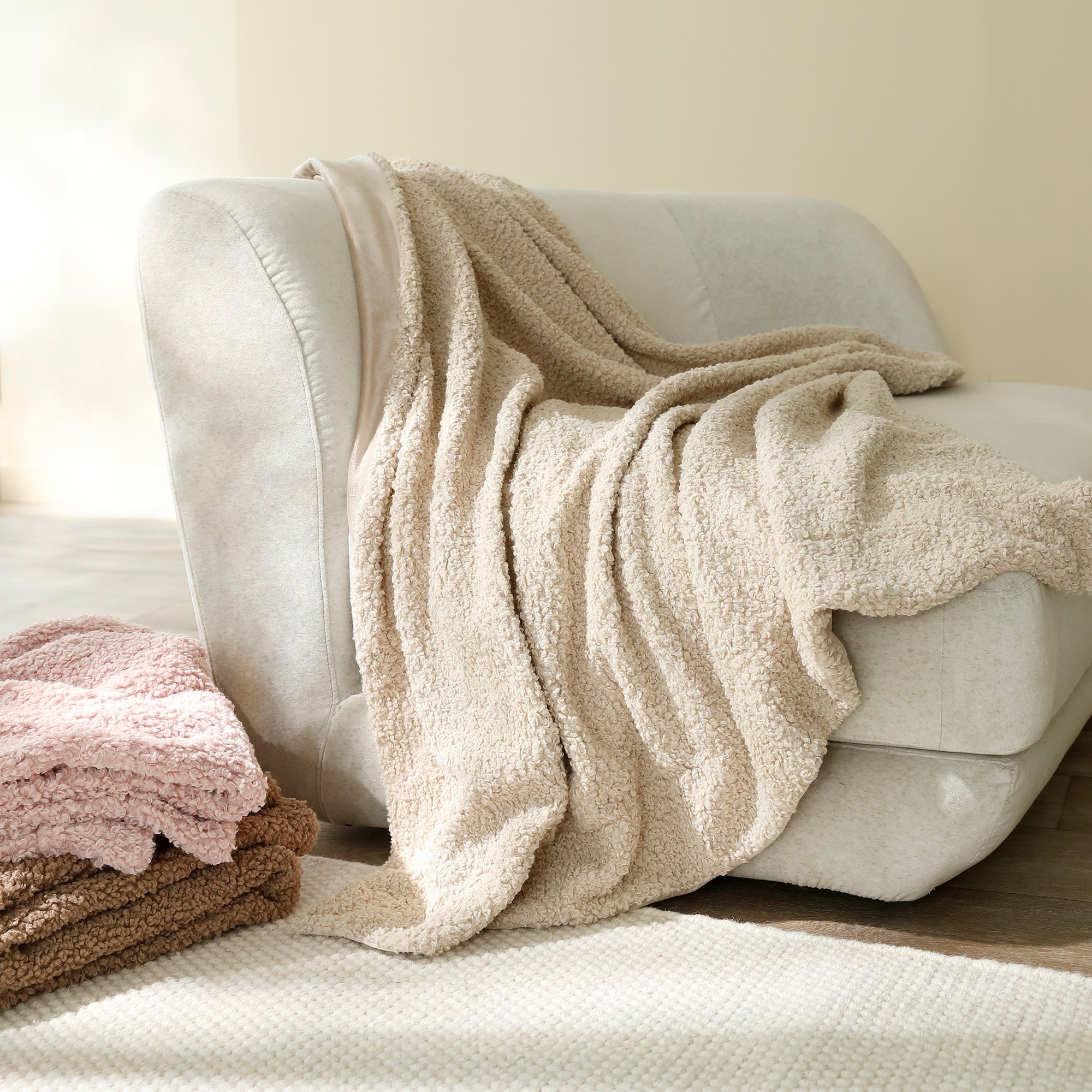 Plaid Bouclette Sherpa Moutonnée - Réversible Polaire - Blancheporte