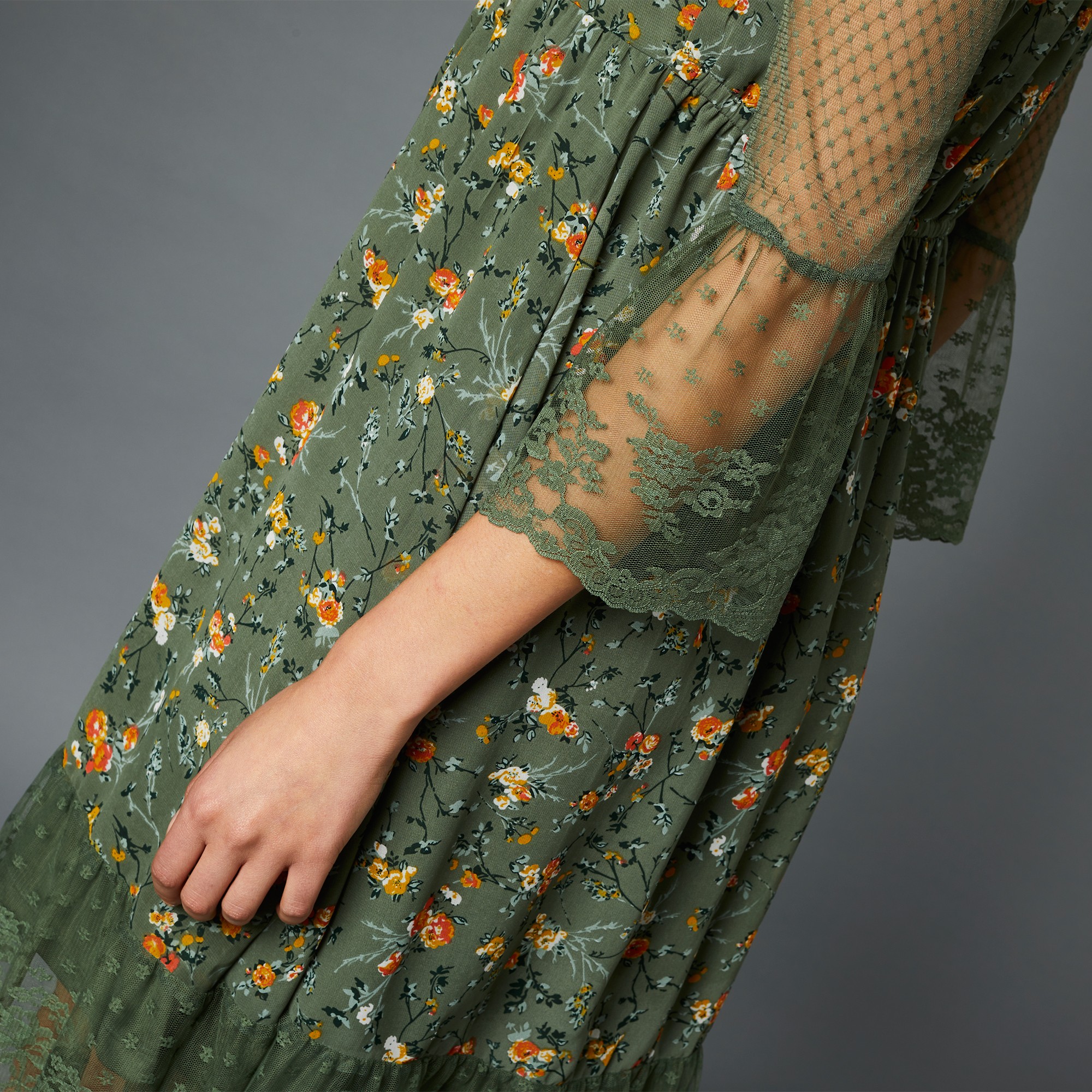 Blanche porte robe dentelle discount