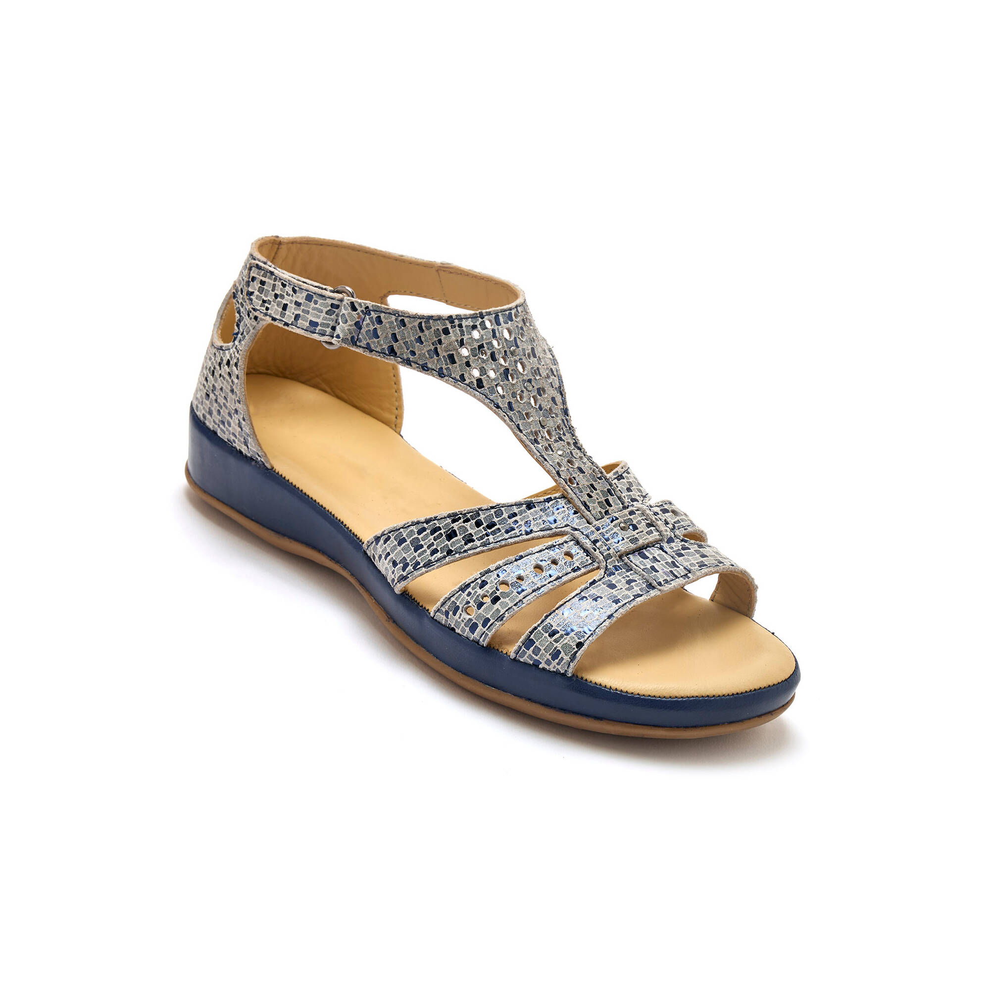 Sandales à bride en cuir ajouré, largeur confort - Blancheporte