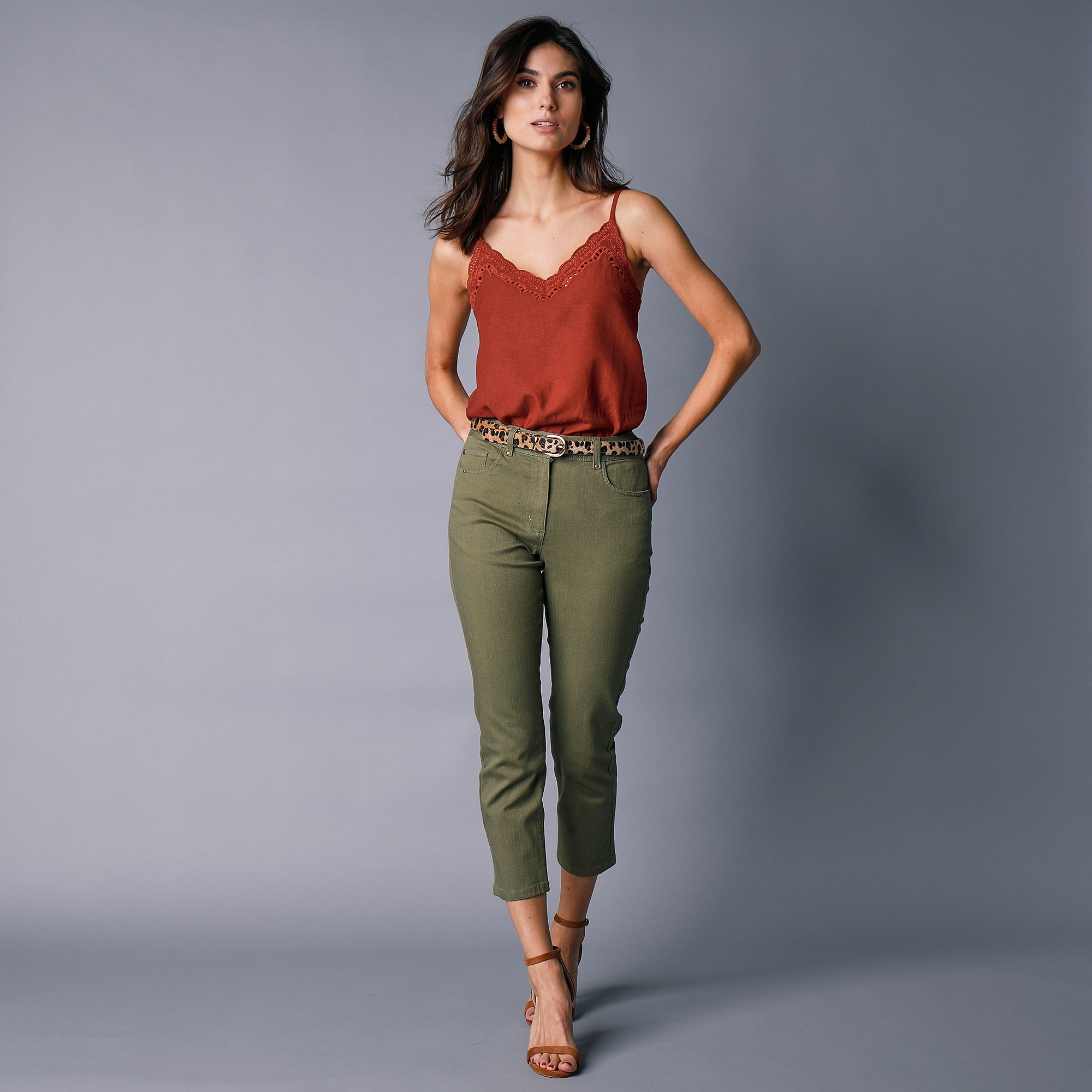 Pantacourt En Twill Stretch Poches Brodées - Blancheporte