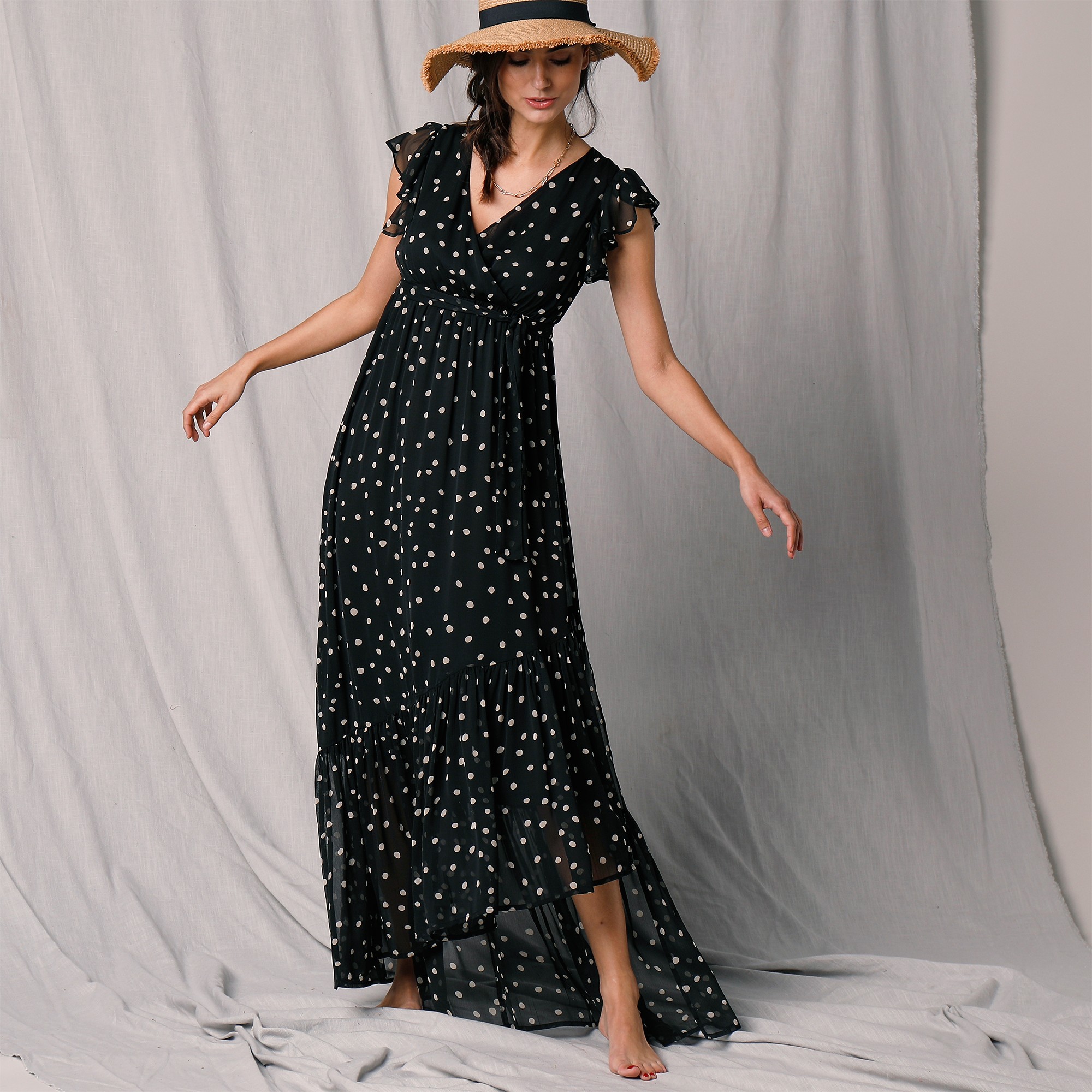 Blanche porte hotsell robe longue