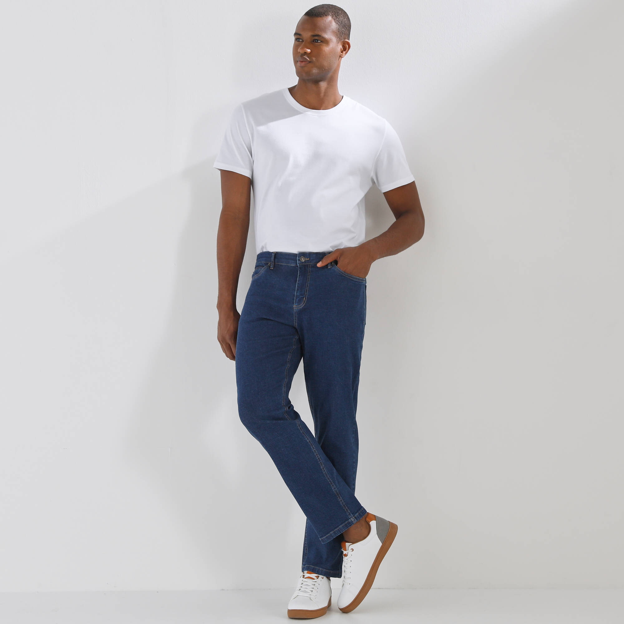 Jean droit ceinture lastique invisible - L28 - Blancheporte 40$