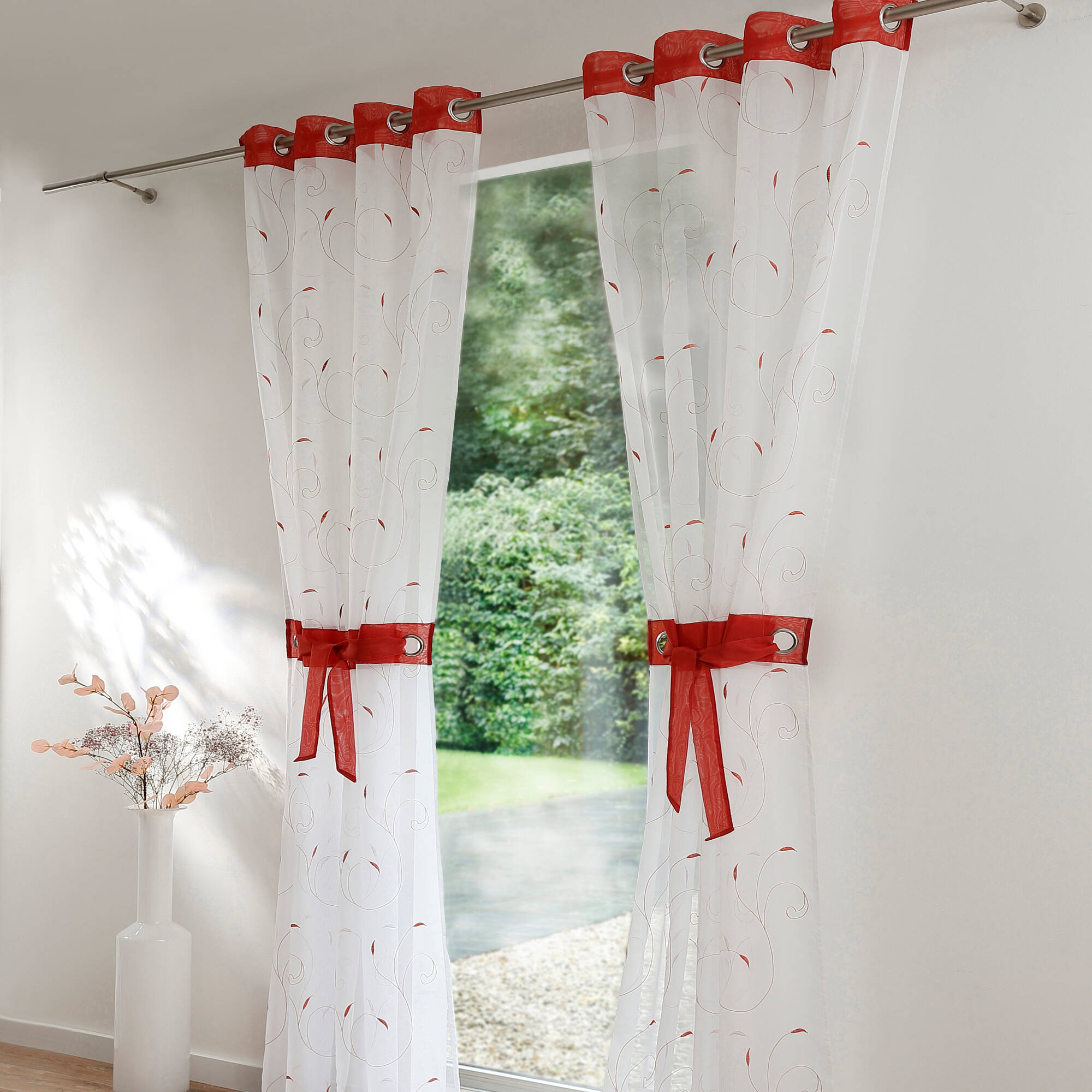 Rideau panneau voile petites feuilles brodées - Blancheporte