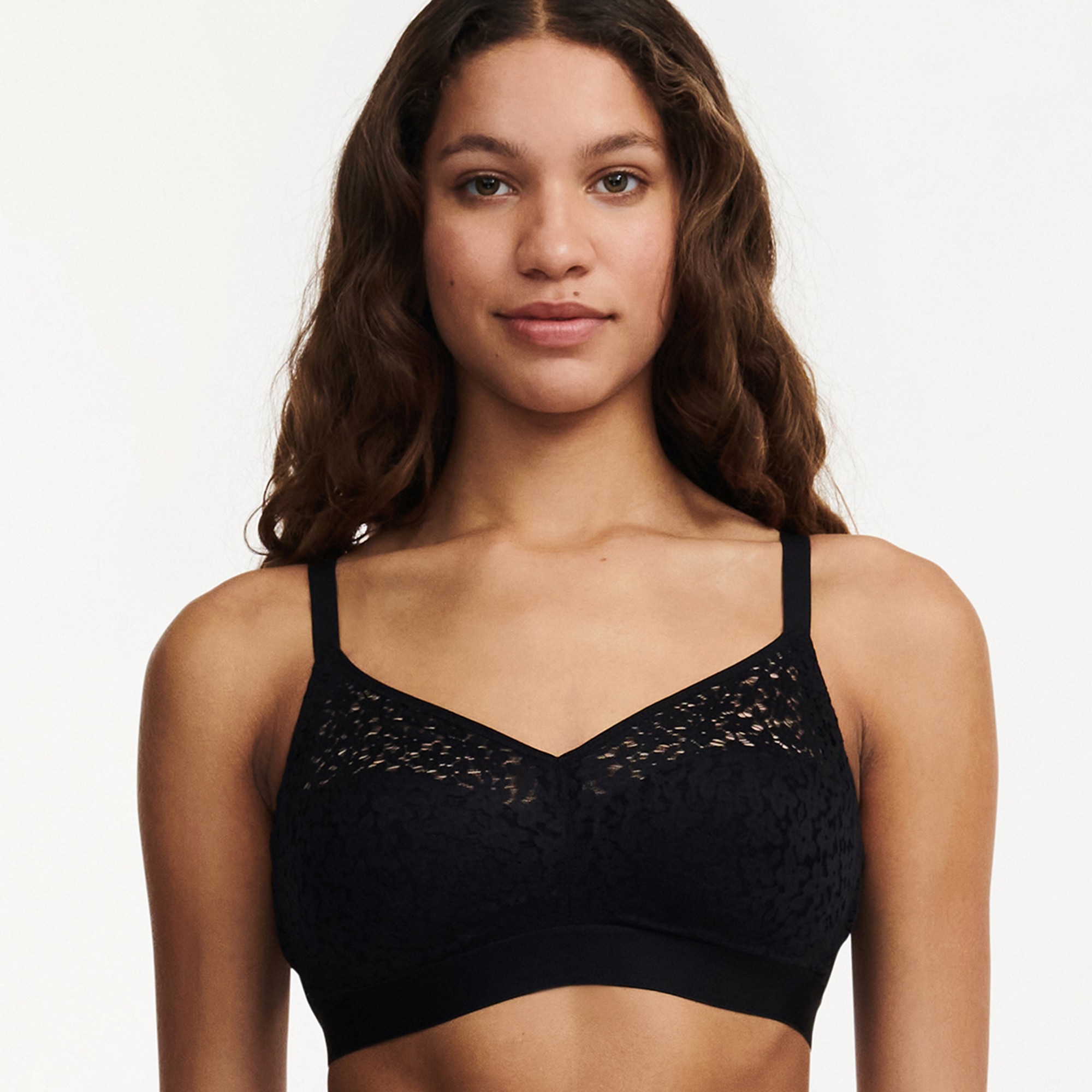 Soutien-gorge moulé emboîtant Norah Soft feel, sans armatures - 90F - Noir - Chantelle