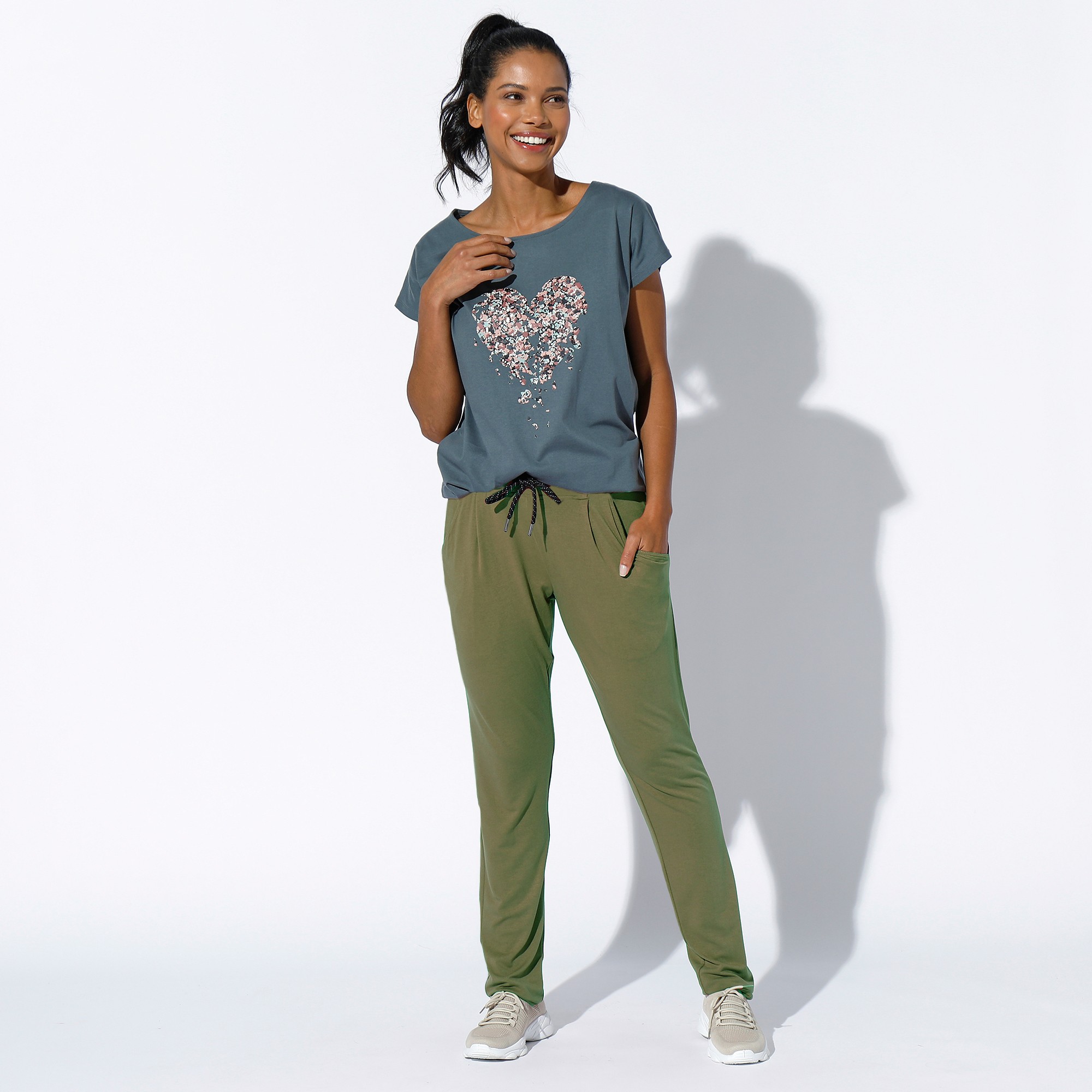 Pantalon fluide blanche porte online