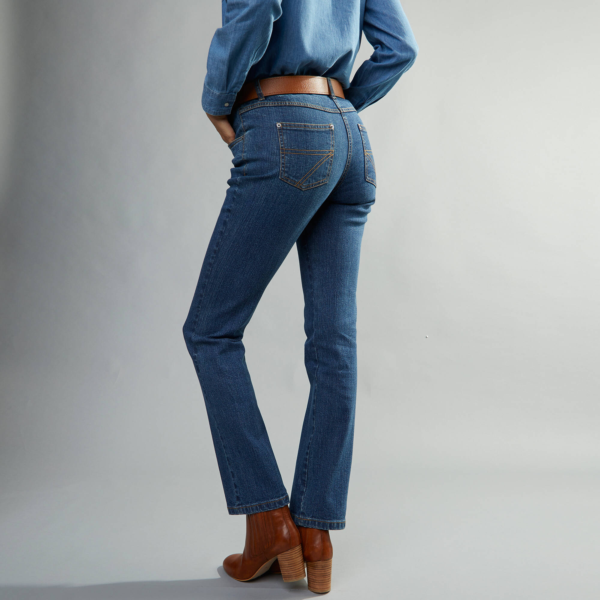 Jean droit - moyenne stature - Blancheporte 28$