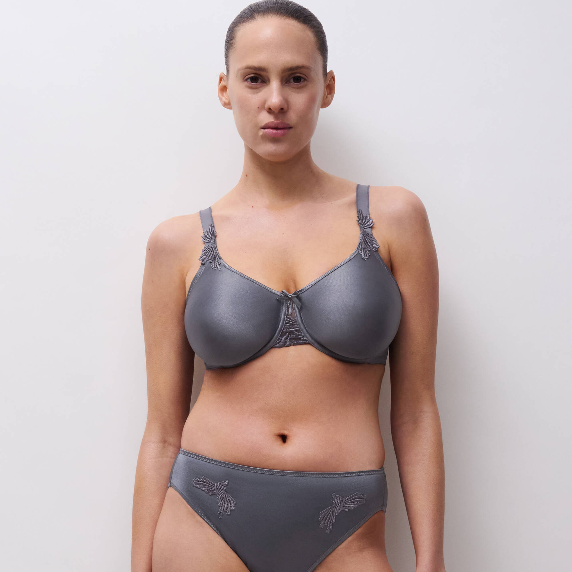 Soutien-gorge forme embotante maille satine Hedona- avec armatures - Blancheporte 78 €
