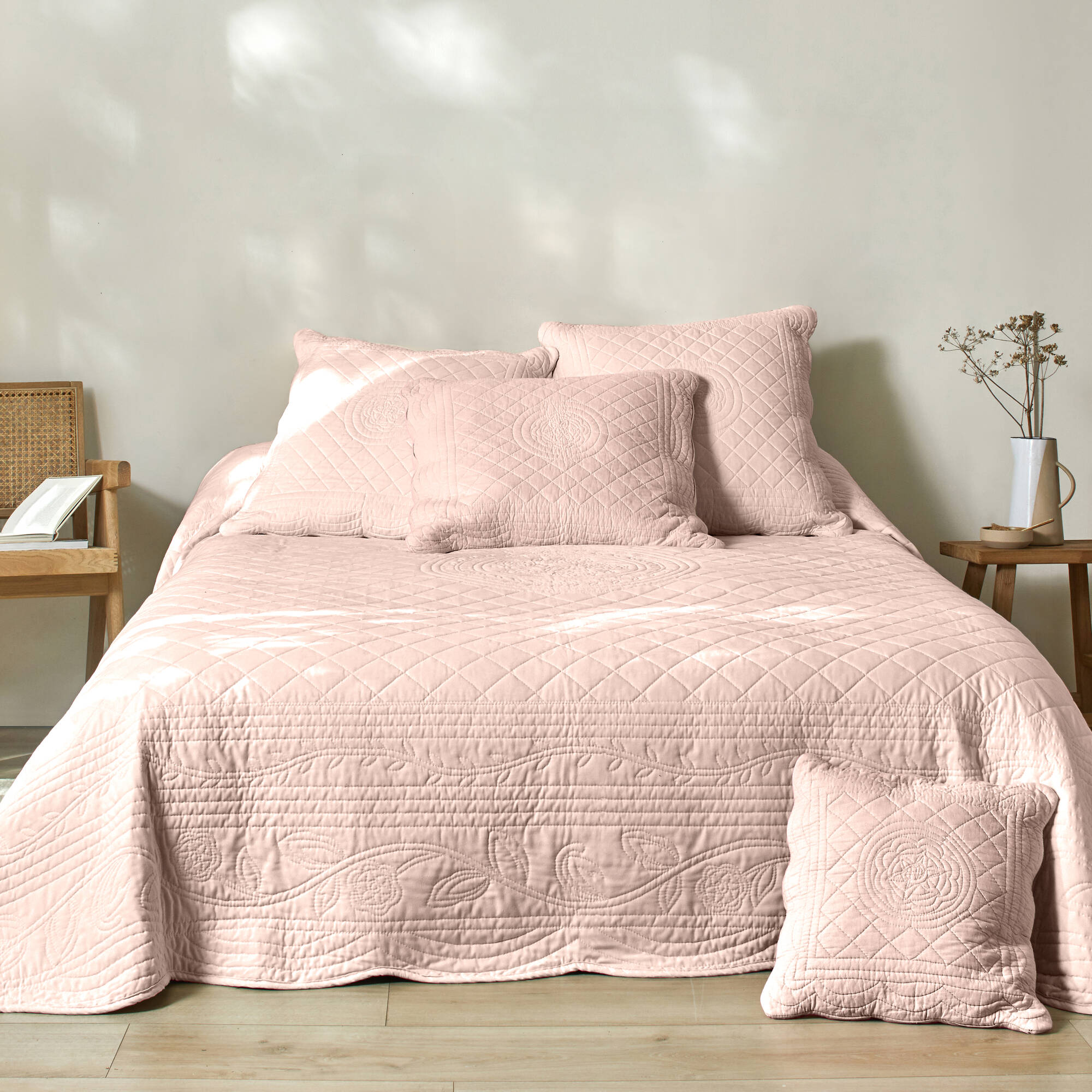 Couvre-lit uni style boutis Cassandre  - Blancheporte