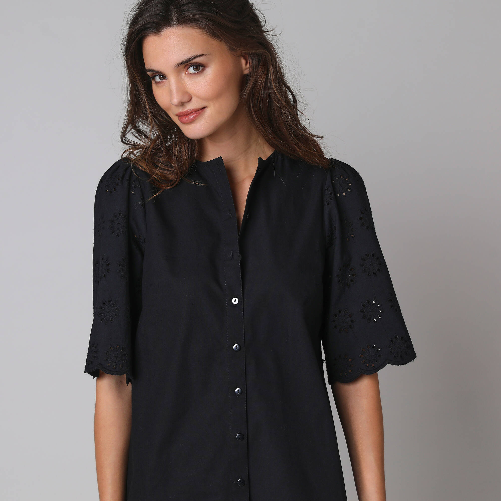 Robe-chemisier en coton uni, à manches coudes en broderies anglaises - Blancheporte